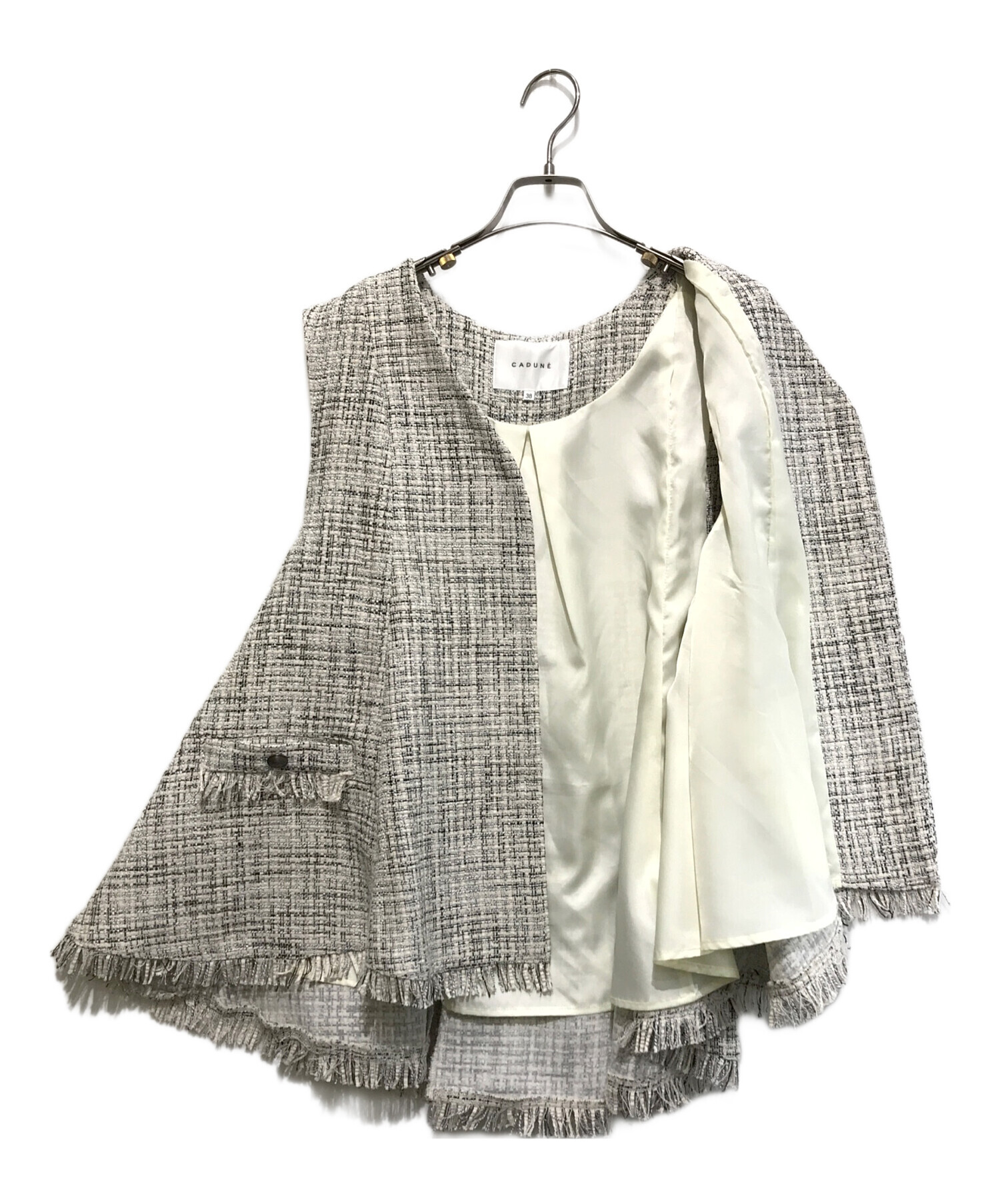 最終値下 完売Cadune カデュネ ペプラムジレ ベスト ブラック 最終値下