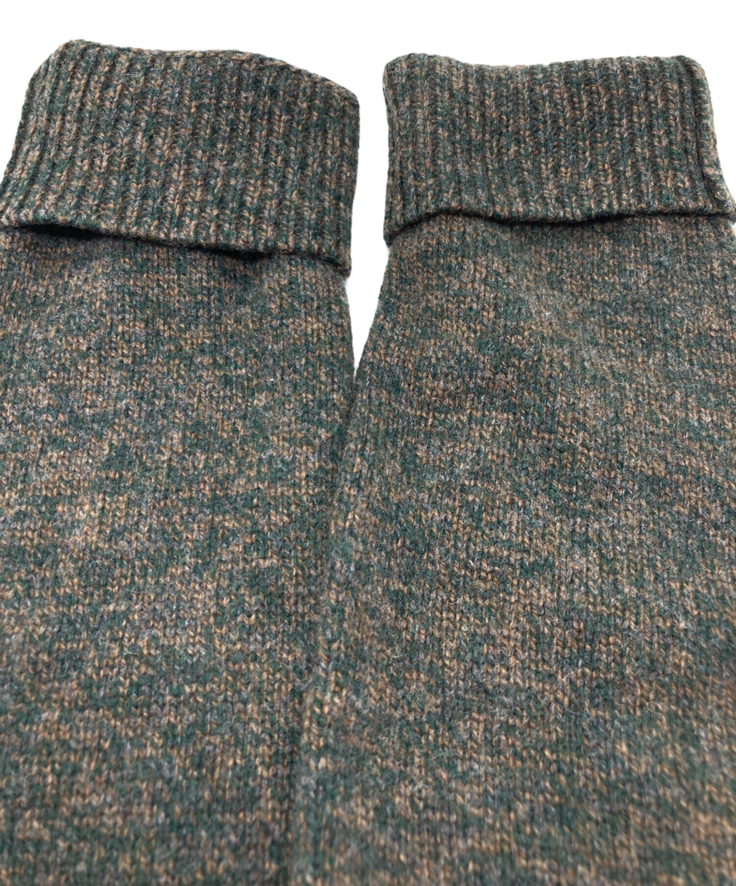 中古・古着通販】ATON (エイトン) Vネックニット グリーン サイズ:2