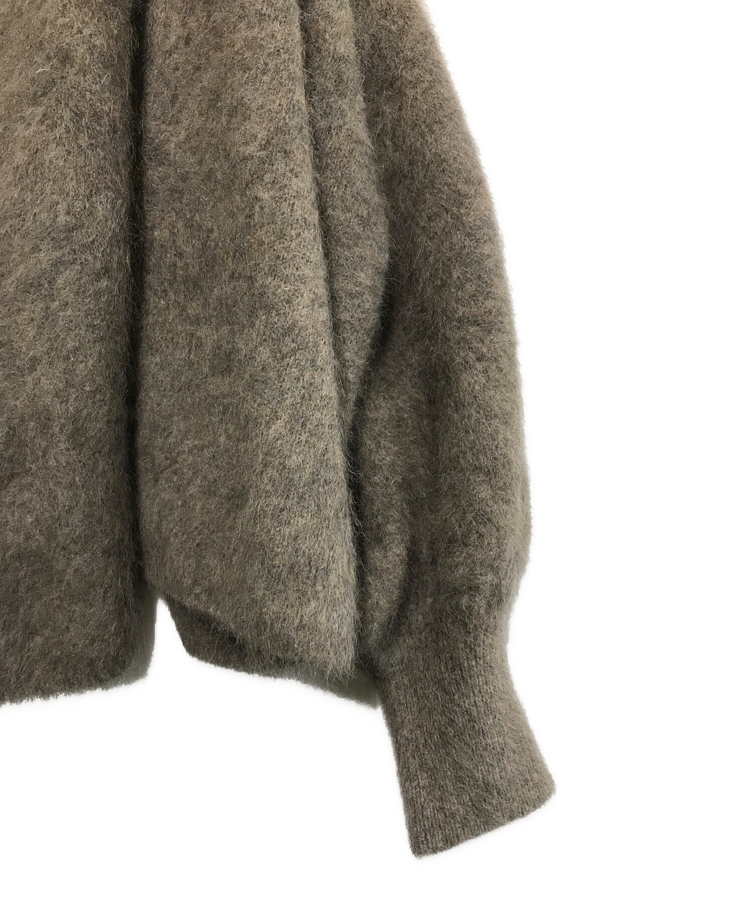 ぱる。タグ付き新品未使用。ノーブル　ファーニットパフカーディガン タグ付き新品未使用。ノーブル ファーニットパフカーディガン