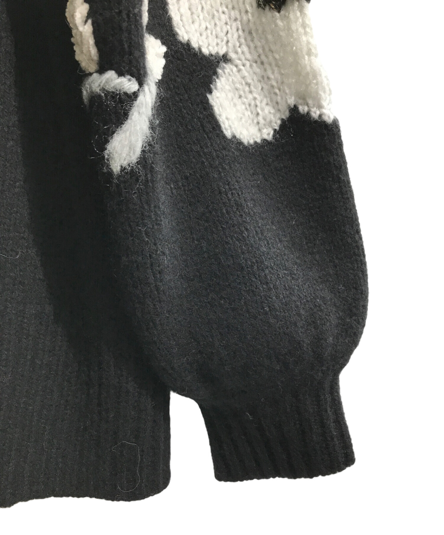 【正規品】ビアズリー 袖ジャガードカーディガン　定価39600 BEARDSLEY（ビアズリー）の「袖ジャガードカーディガン（カーディガン