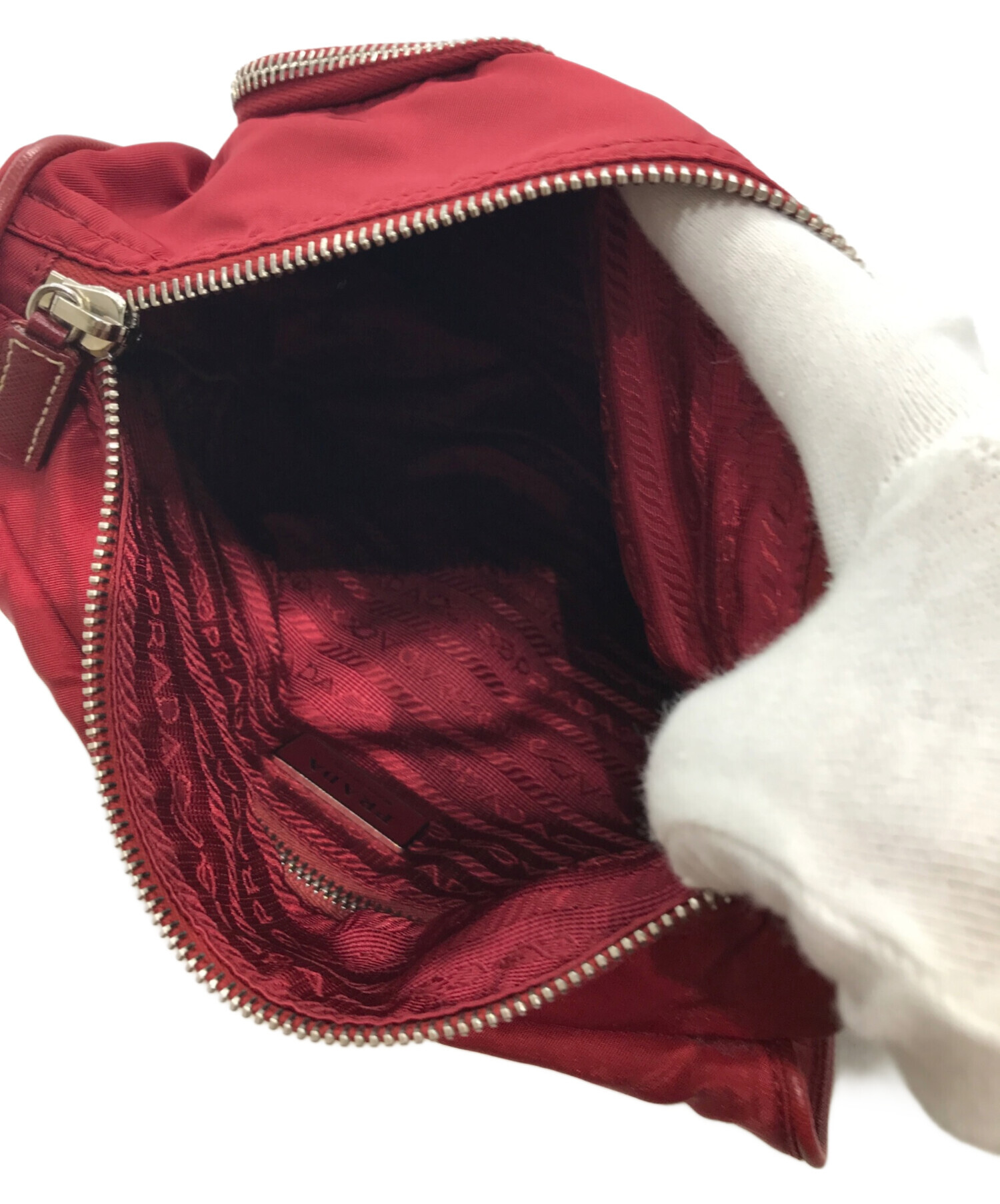 中古・古着通販】PRADA (プラダ) ナイロンショルダーバッグ レッド