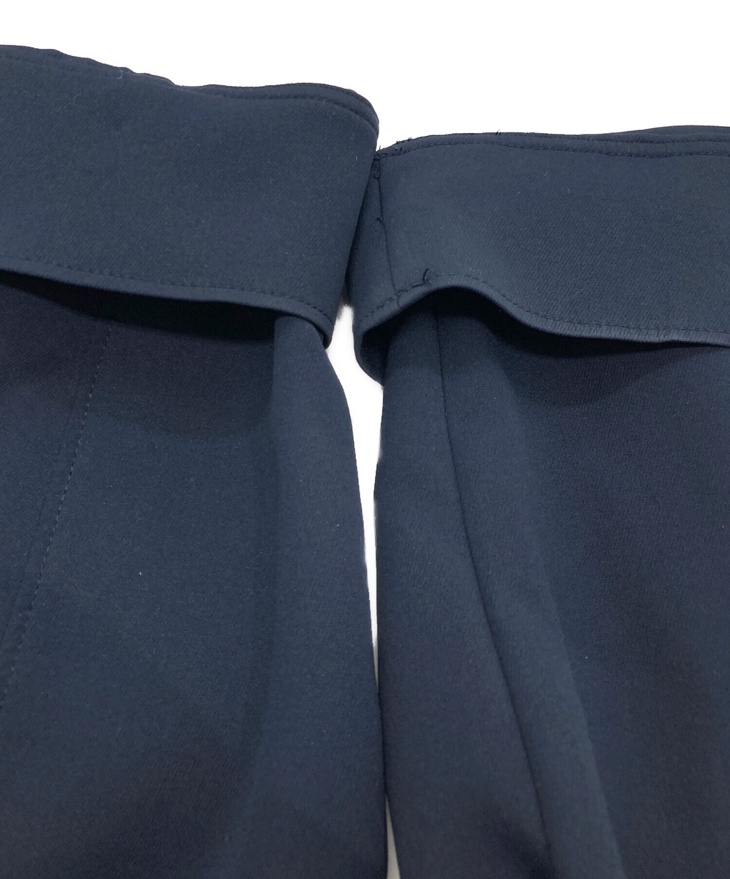 中古・古着通販】deres (デレス) Violetta switch neck feather short 