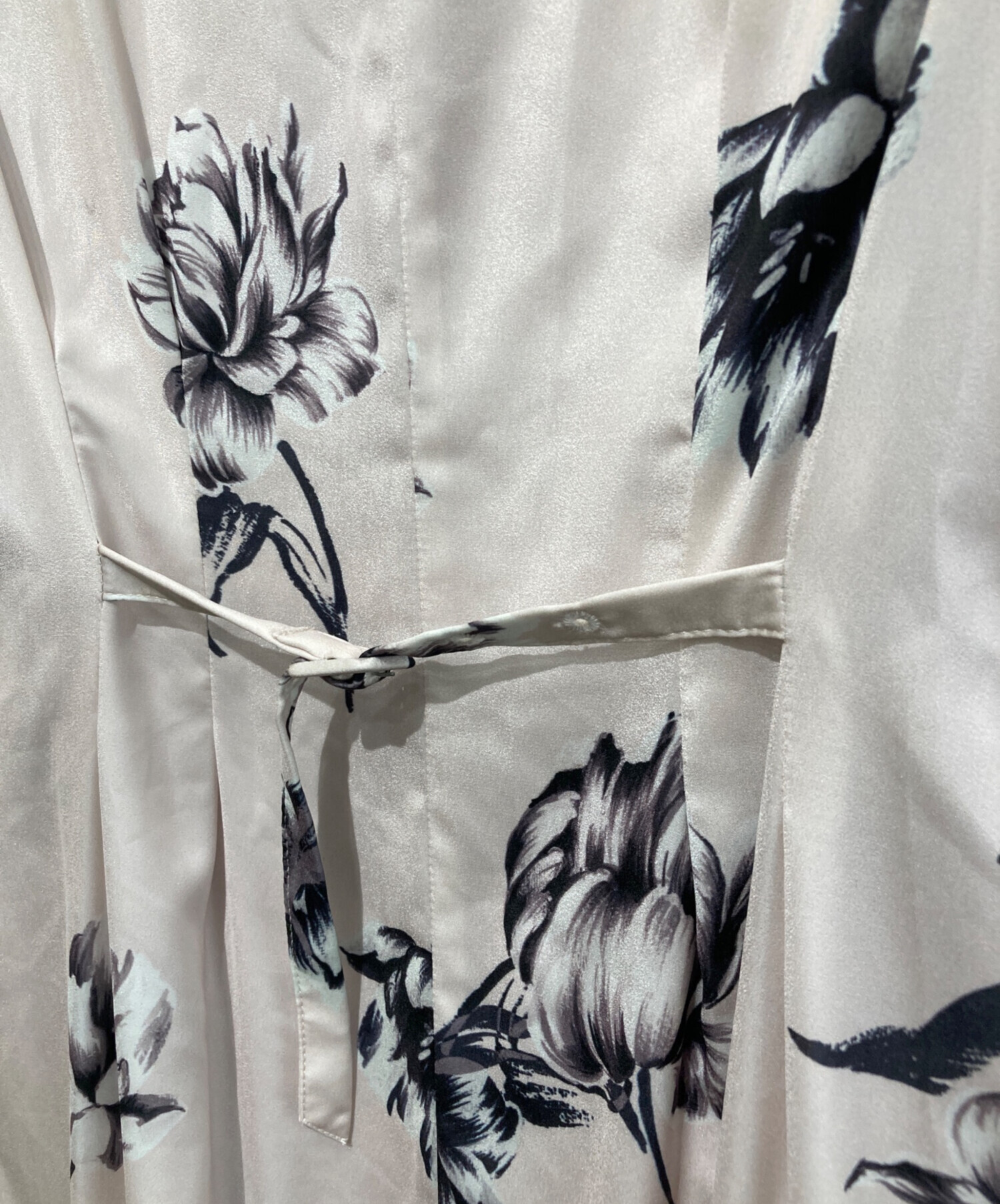 中古・古着通販】HER LIP TO (ハーリップトゥ) Monochrome Peony Satin