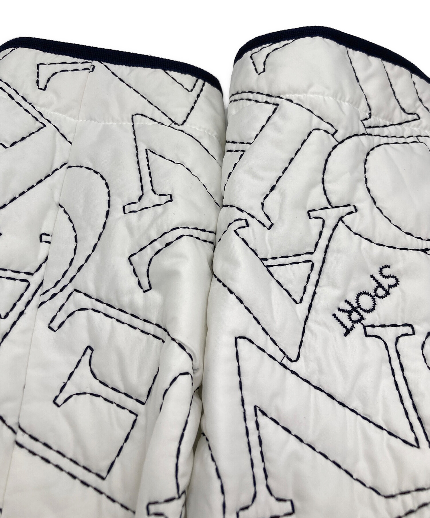 LEONARD レオナール　キルティングコート　ゆったり　美品 レオナール スポーツ ボア使いロゴキルトデザインコート／当社限定