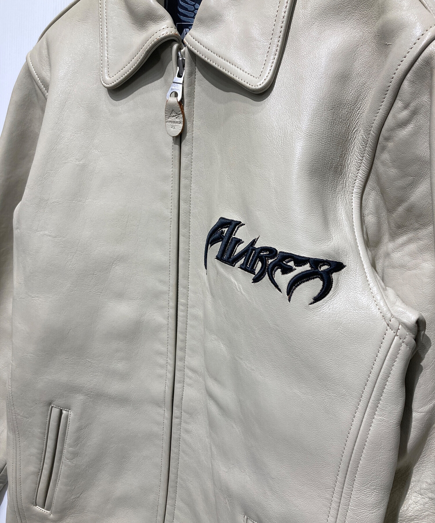 リ*キ様 AVIREX ホワイトレザー ジャケット　最終値下げ！！大特価！！ アビレックス(AVIREX)|レザージャケット|【ハードオフ公式通販】オフ