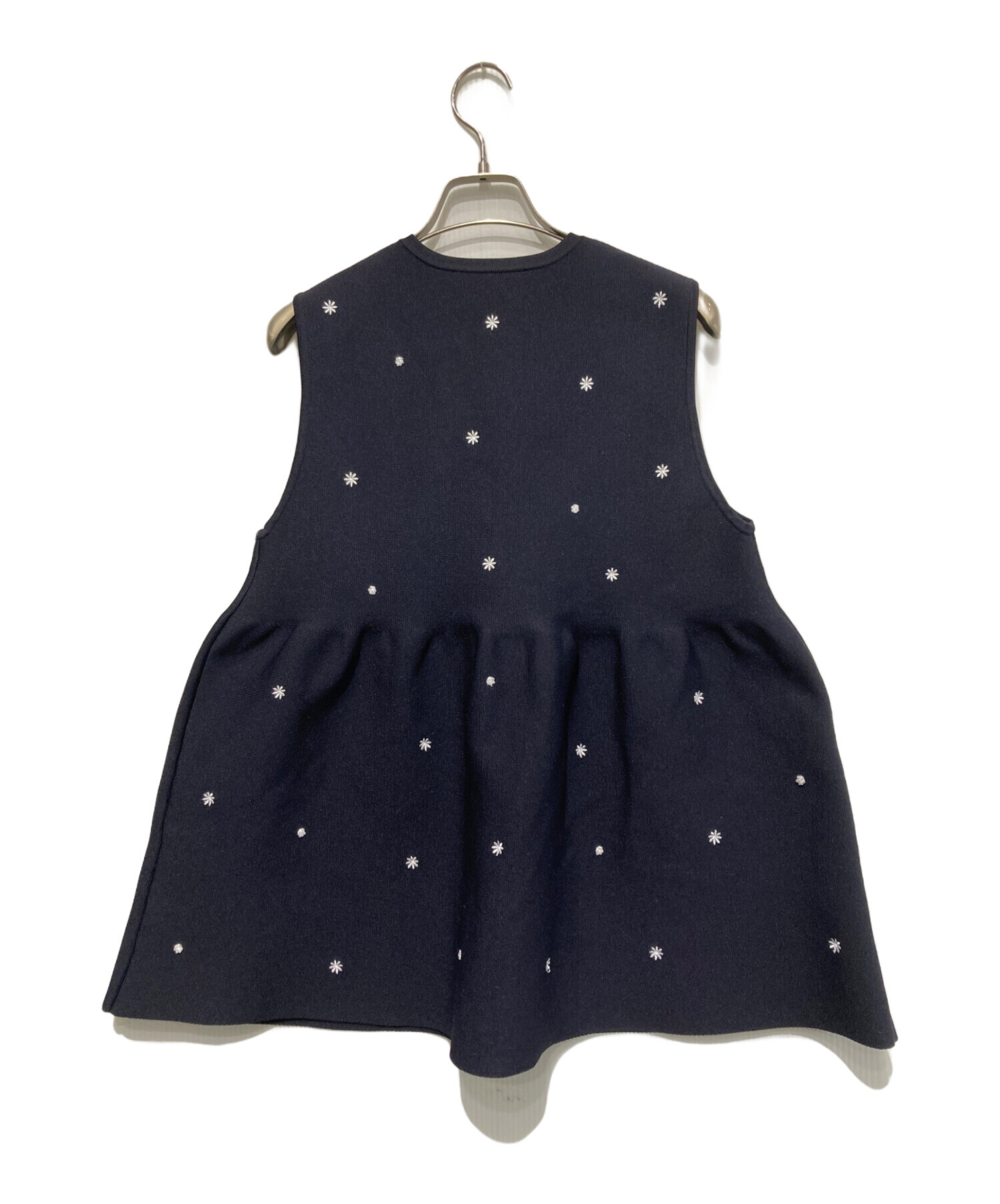 UNITED ARROWS エンブロイダリー ビーズ ニットベスト エンブロイダリー ビーズ ニットベスト