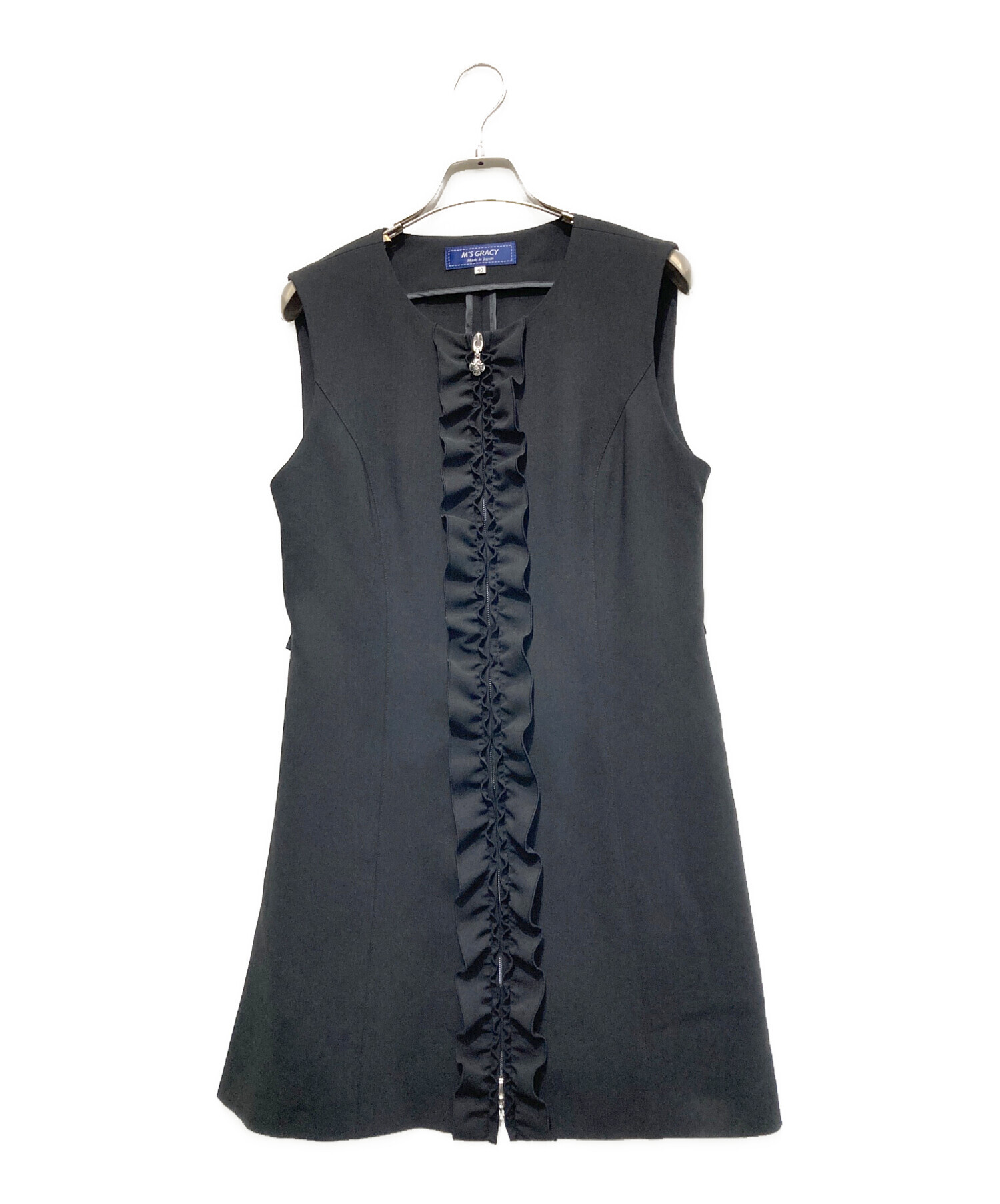 未使用 25SS M'S GRACY フリル付きフェミニンジレ 40 ブラック 中古・古着通販】M'S GRACY (エムズグレイシー) フリル付きフェミニン