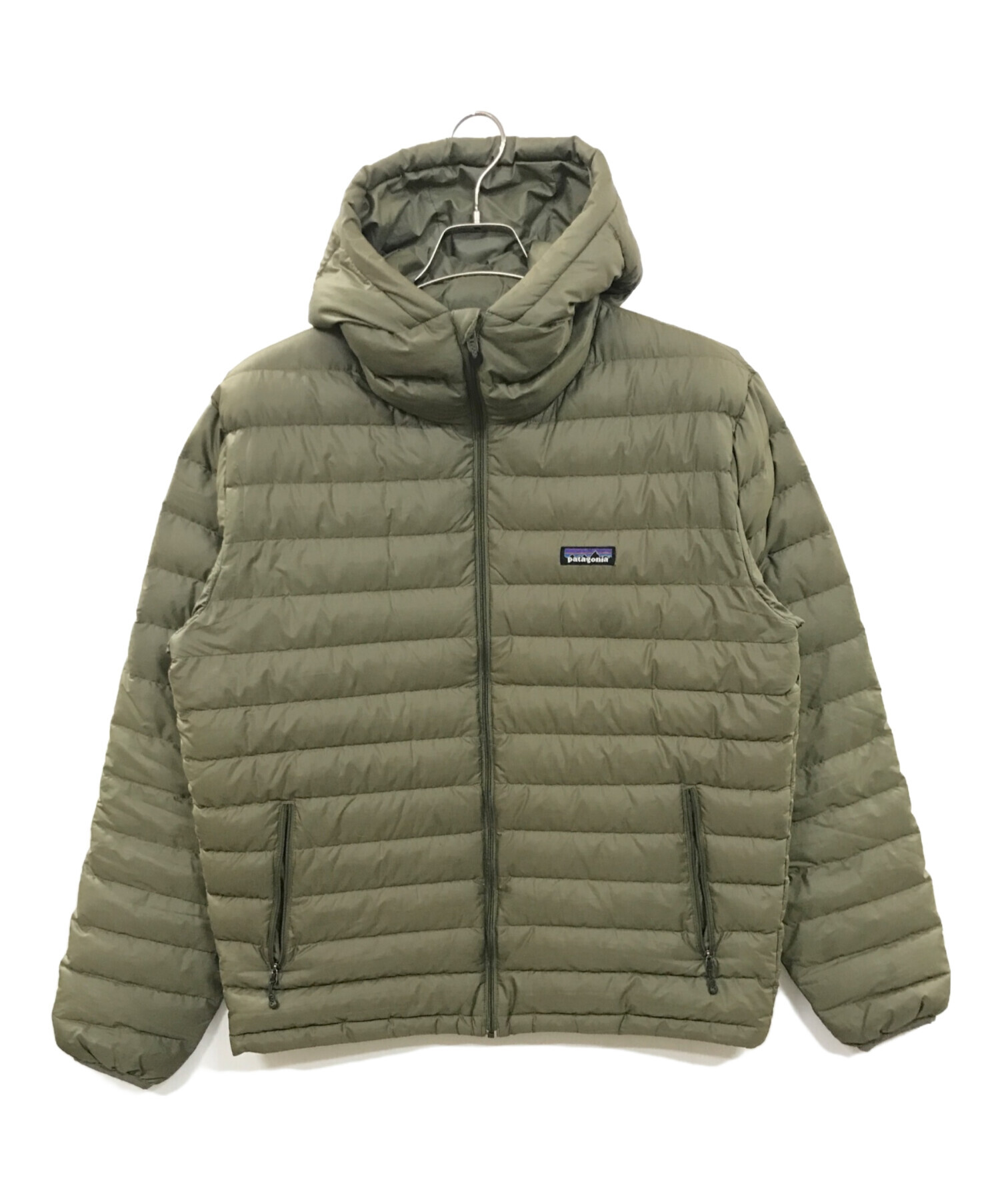 パタゴニア ダウンジャケット ダウンセーターフーディ84700 Lサイズ カーキ 中古・古着通販】Patagonia (パタゴニア) ダウンセーターフルジップ