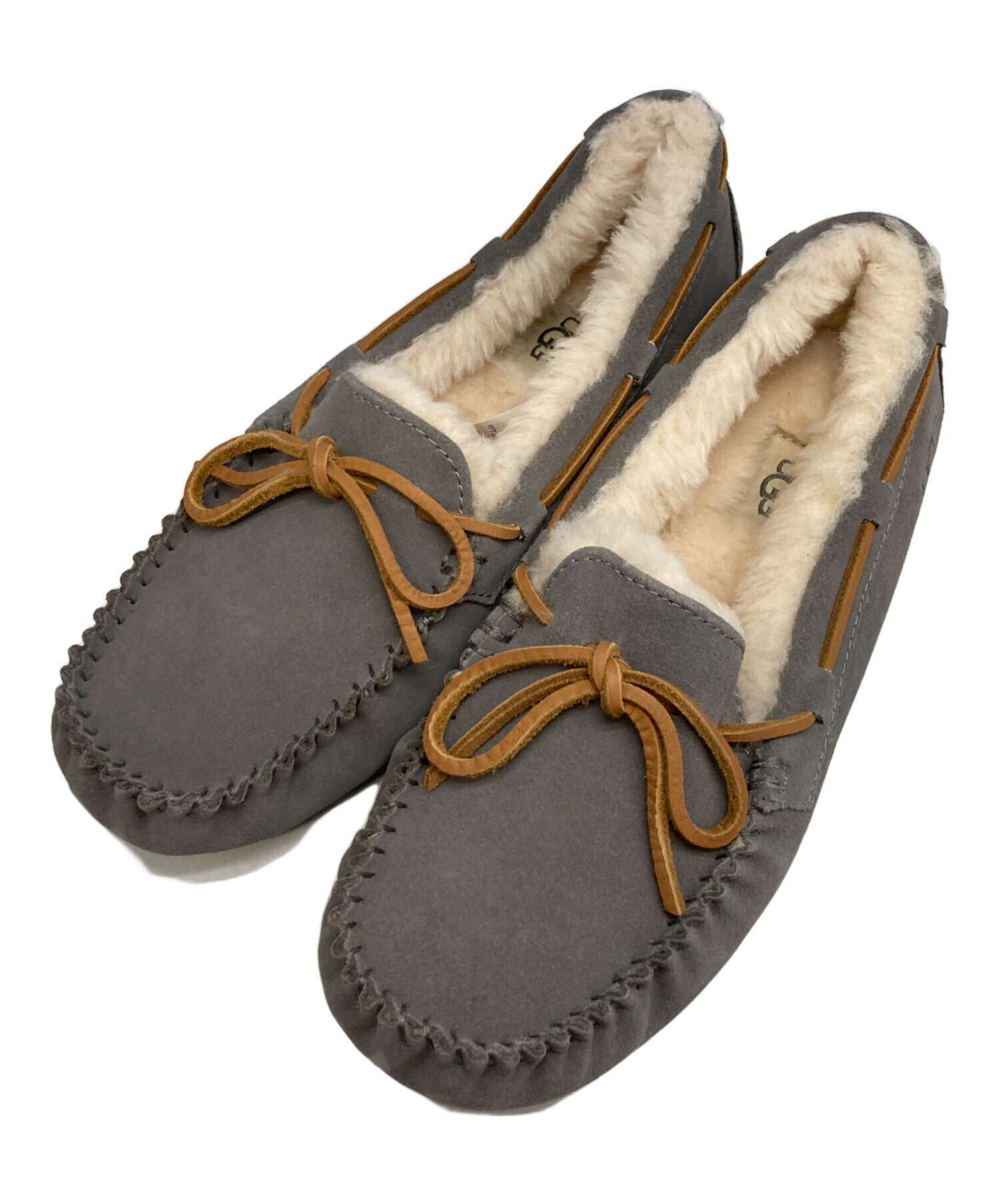 未使用　UGG グレー モカシン サイズ5 中古・古着通販】UGG (アグ) モカシンシューズ グレー サイズ:24