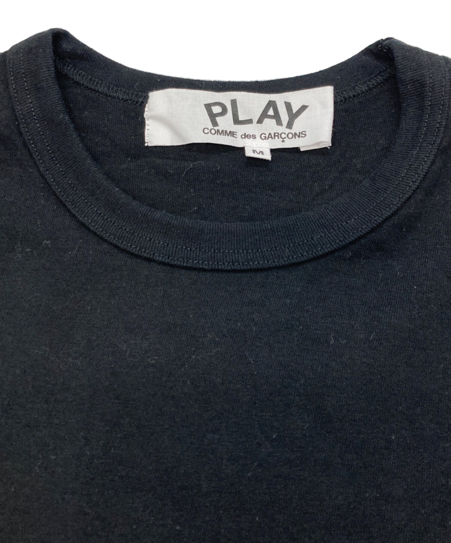 PLAY COMME des GARCONS Tシャツ・カットソー M 黒 【古着】【中古】【送料無料】 中古・古着通販】PLAY COMME des GARCONS (プレイ コムデギャルソン) T