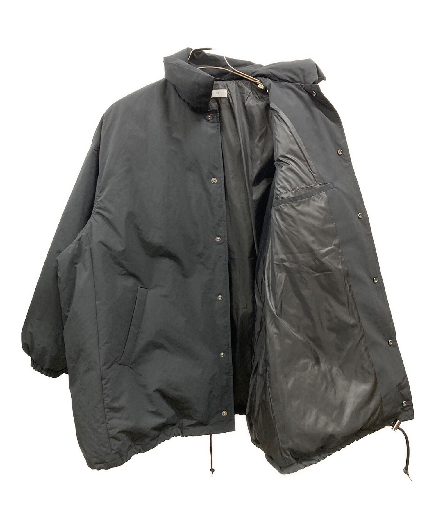 CALUX / ダウンジャケット/FREE/ポリエステル/ブラック/CA23FWP-DW01 中古・古着通販】CALUX (キャラクス) PUFFER COACH JACKET キャラクス