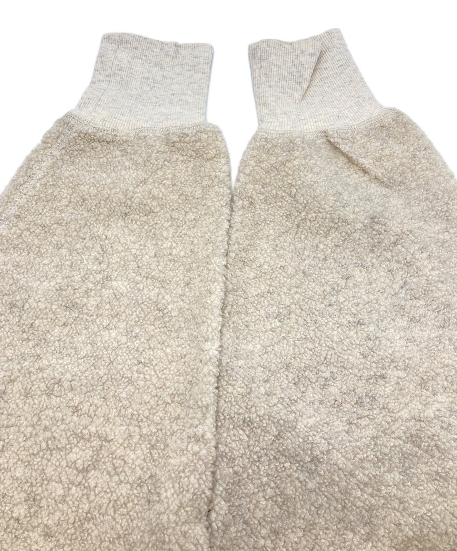 中古・古着通販】kagure (カグレ) ウールボアプルオーバー ベージュ