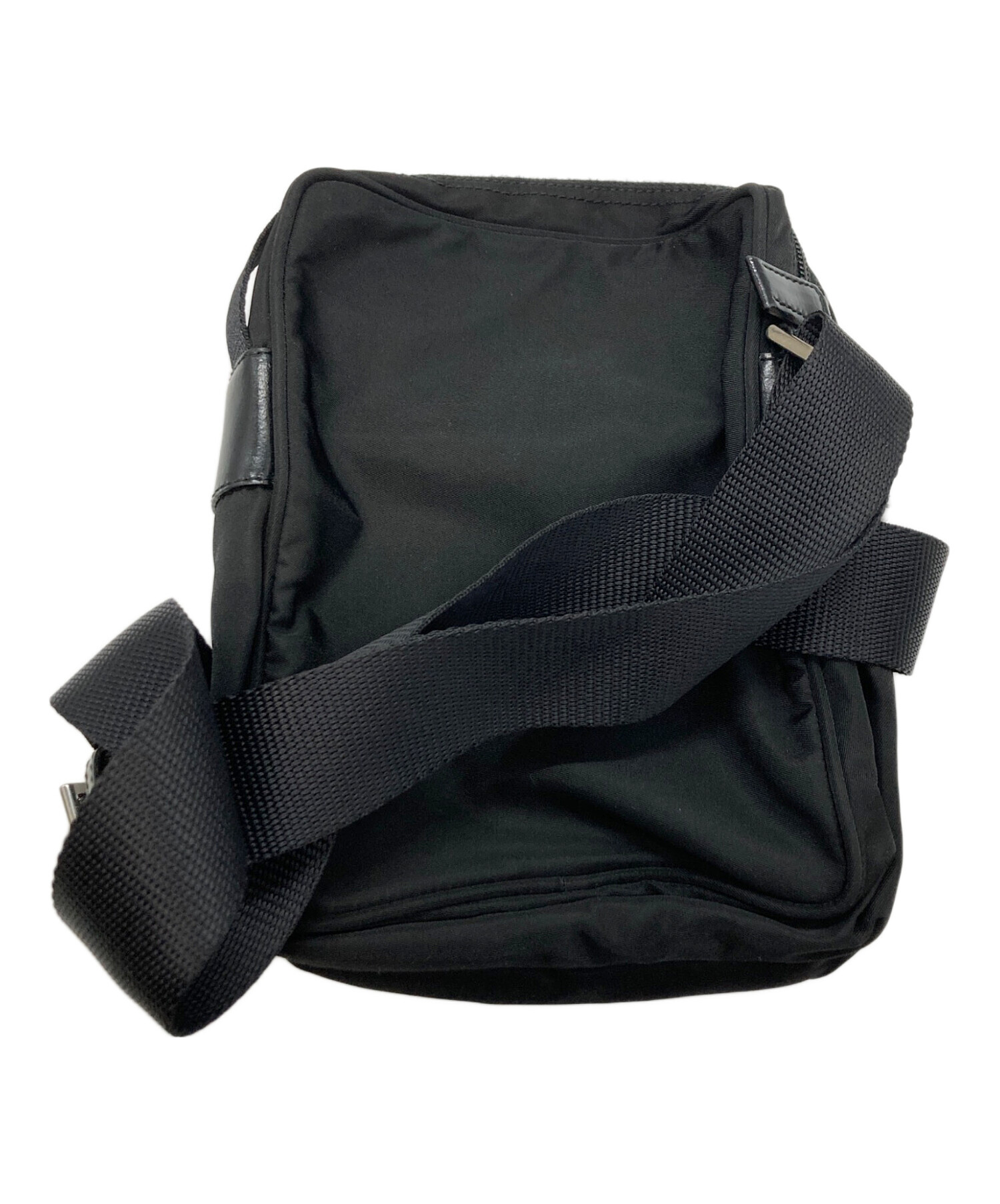 PRADA プラダ ショルダーバッグ 三角プレート　迷彩　ブラック 中古・古着通販】PRADA (プラダ) アマゾン型三角ロゴプレート