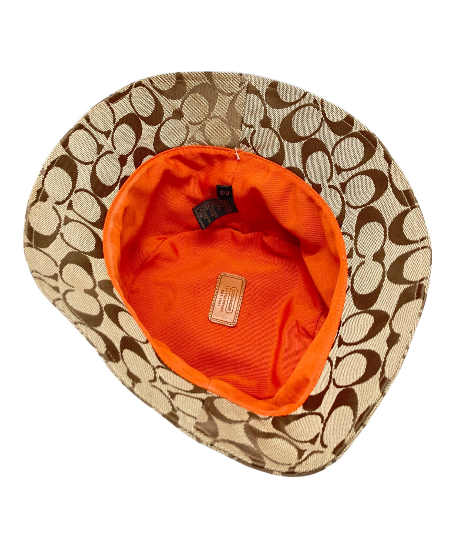 気まぐれ値下げ中！未使用COACH コーチ 裏地ロゴボアバケットハット　ベージュ 中古・古着通販】COACH (オールドコーチ) シグネチャーバケットハット