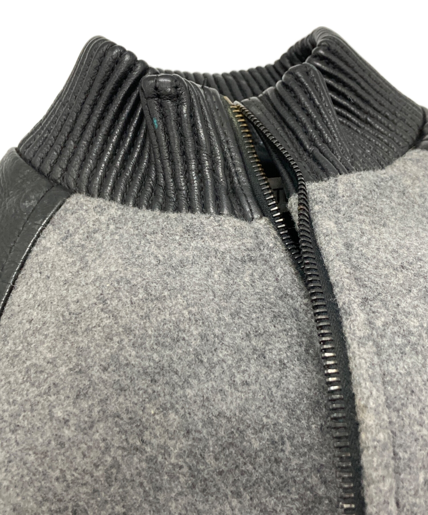 中古・古着通販】HEATH (ヒース) 袖レザースタジャン ブラック×グレー