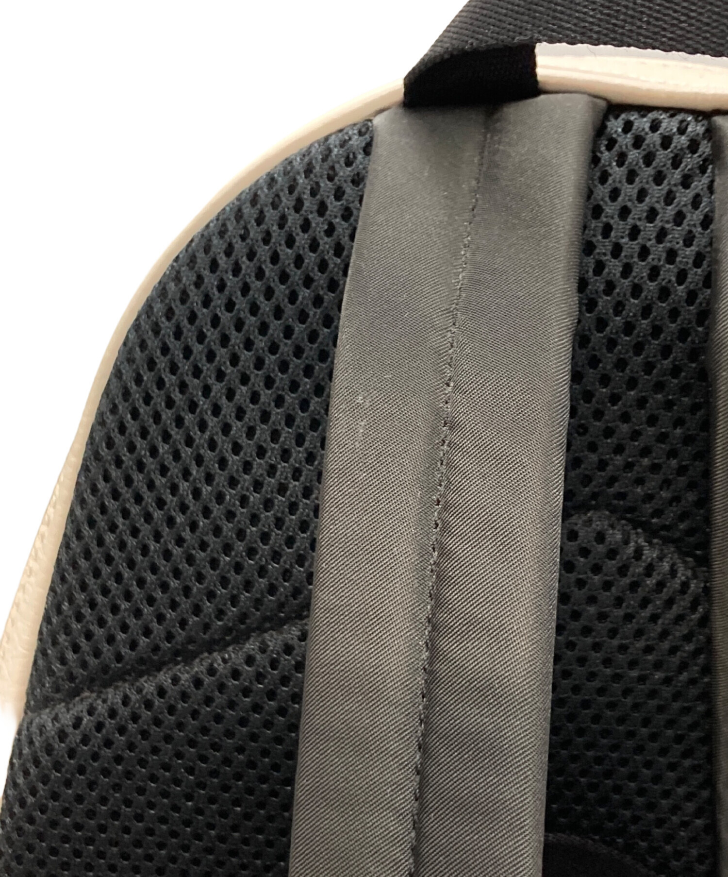中古・古着通販】COACH (コーチ) ミニレザーリュック ホワイト 