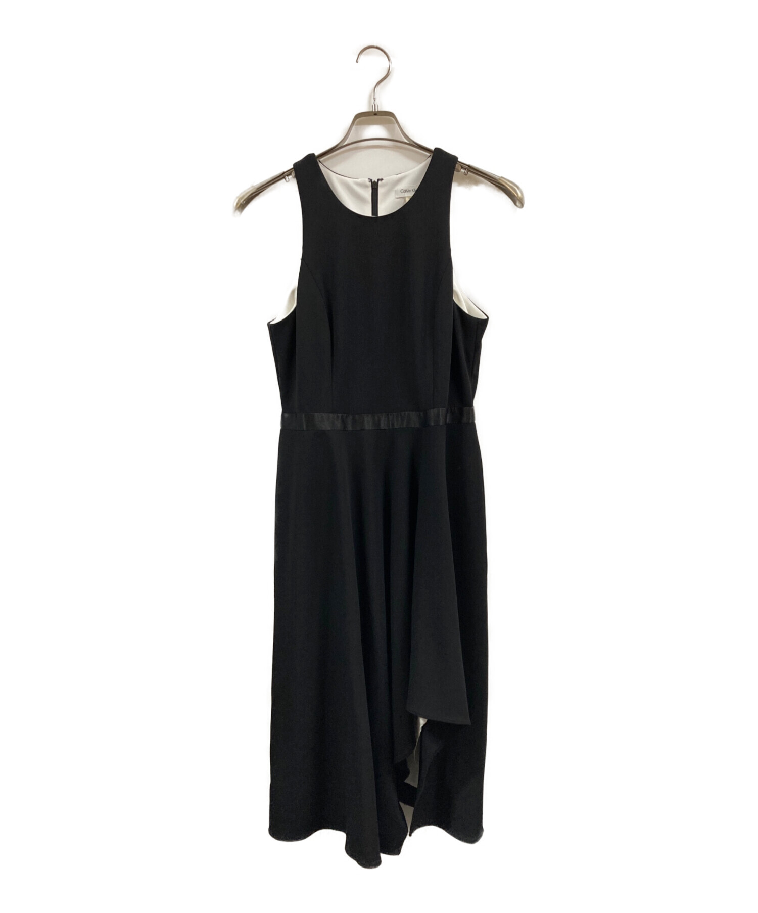 美品 カルバンクライン ワンピースノースリーブ 白 黒 ベージュ サイズ6 中古・古着通販】Calvin Klein (カルバンクライン) ワンピース