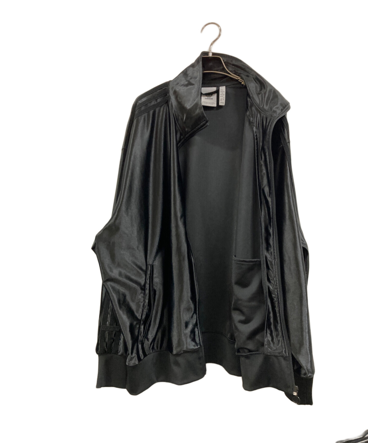  Q3 オーバーサイズ トラックトップ　2XL ブラックBLACK 中古・古着通販】adidas (アディダス) Q3 オーバーサイズ トラック