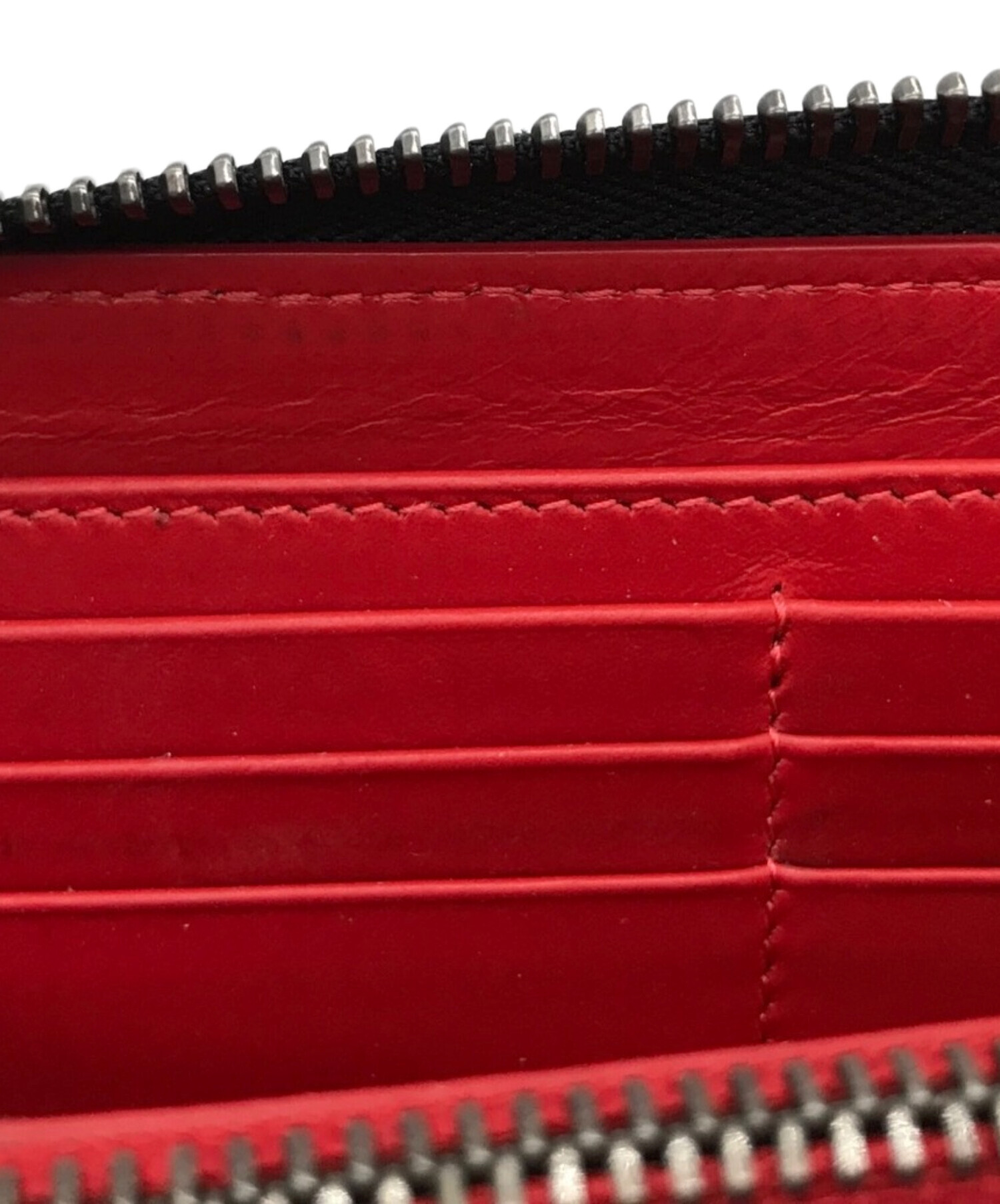 定価約11万　ルブタン　パネトーン　2年使用 Christian Louboutin クリスチャン ルブタン パネトーネ 2つ折り 財布