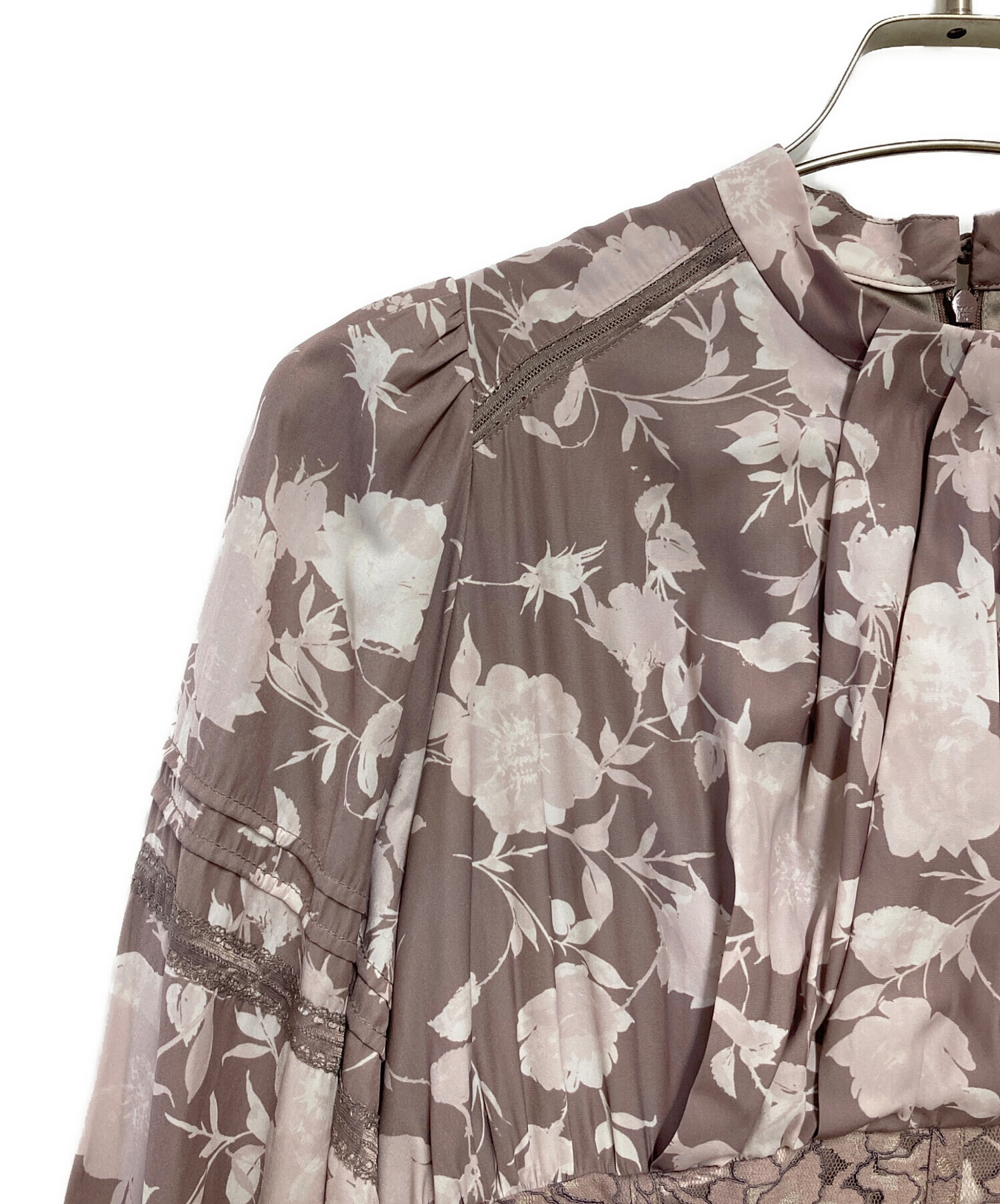 中古・古着通販】HER LIP TO (ハーリップトゥ) Le Camelia Pleated