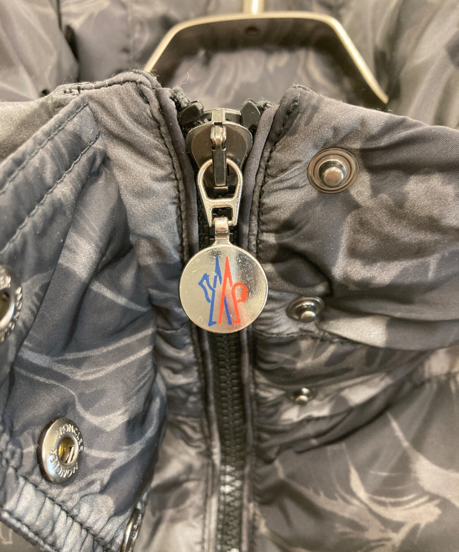 中古・古着通販】MONCLER (モンクレール) SANGLIER ブラック 中古・古着通販】MONCLER (モンクレール) SANGLIER ブラック