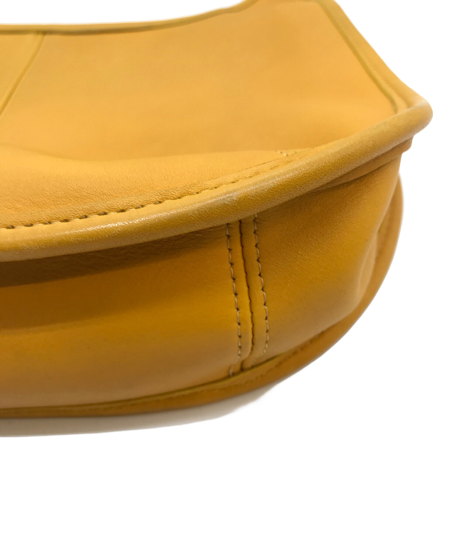 中古・古着通販】COACH (コーチ) ワンショルダーバッグ イエロー  