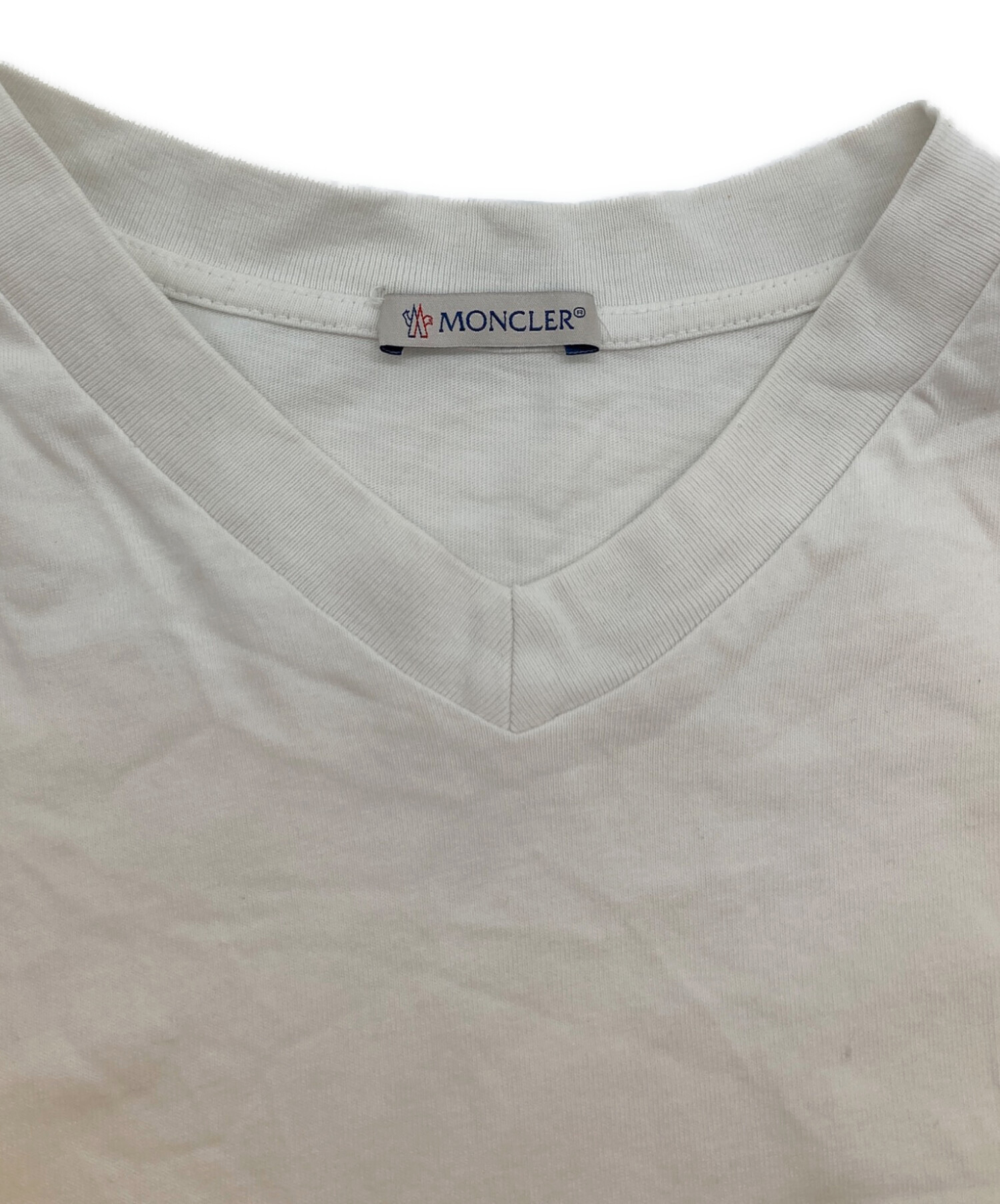 中古・古着通販】MONCLER (モンクレール) VネックサイドロゴTシャツ 