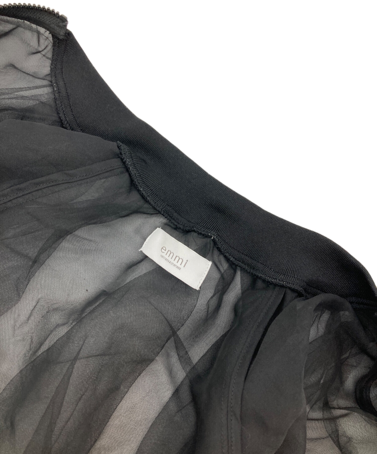 emmi シアーボリュームブルゾン 中古・古着通販】emmi (エミ) シアーボリュームブルゾン ブラック