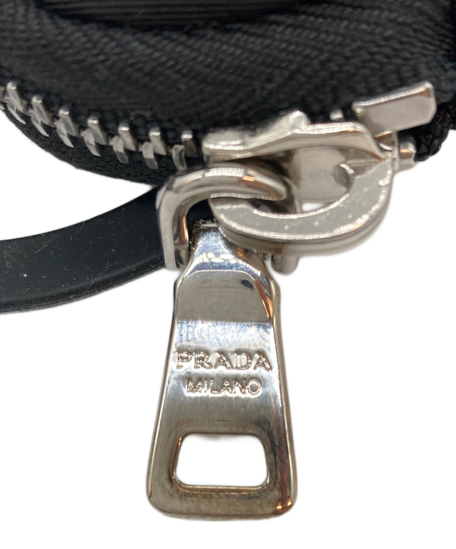 PRADA ショルダーストラップ　新品未使用 中古・古着通販】PRADA (プラダ) スマホショルダーストラップ ブラック