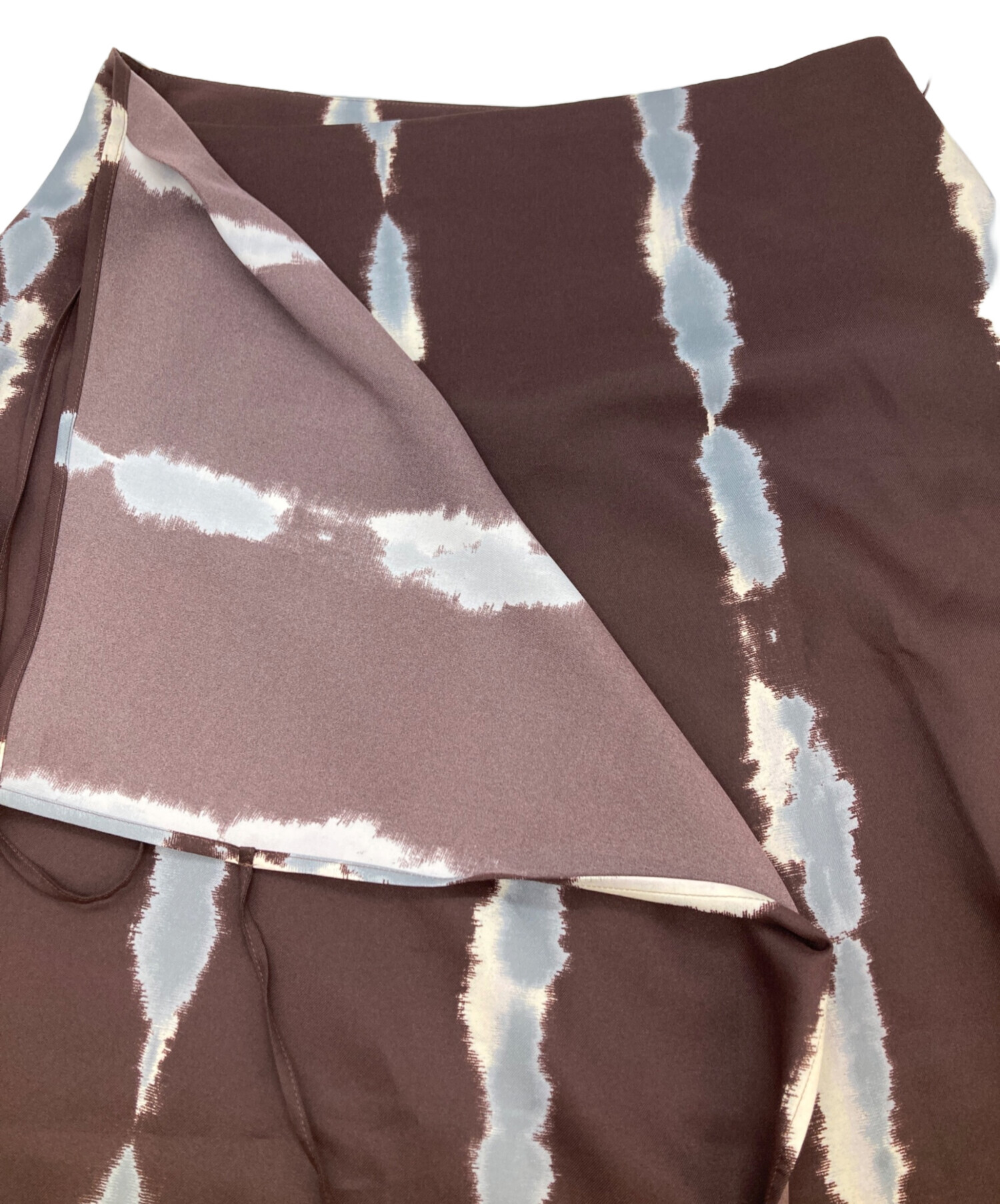 中古・古着通販】MIESROHE (ミースロエ) プリントツイルイージーラップ