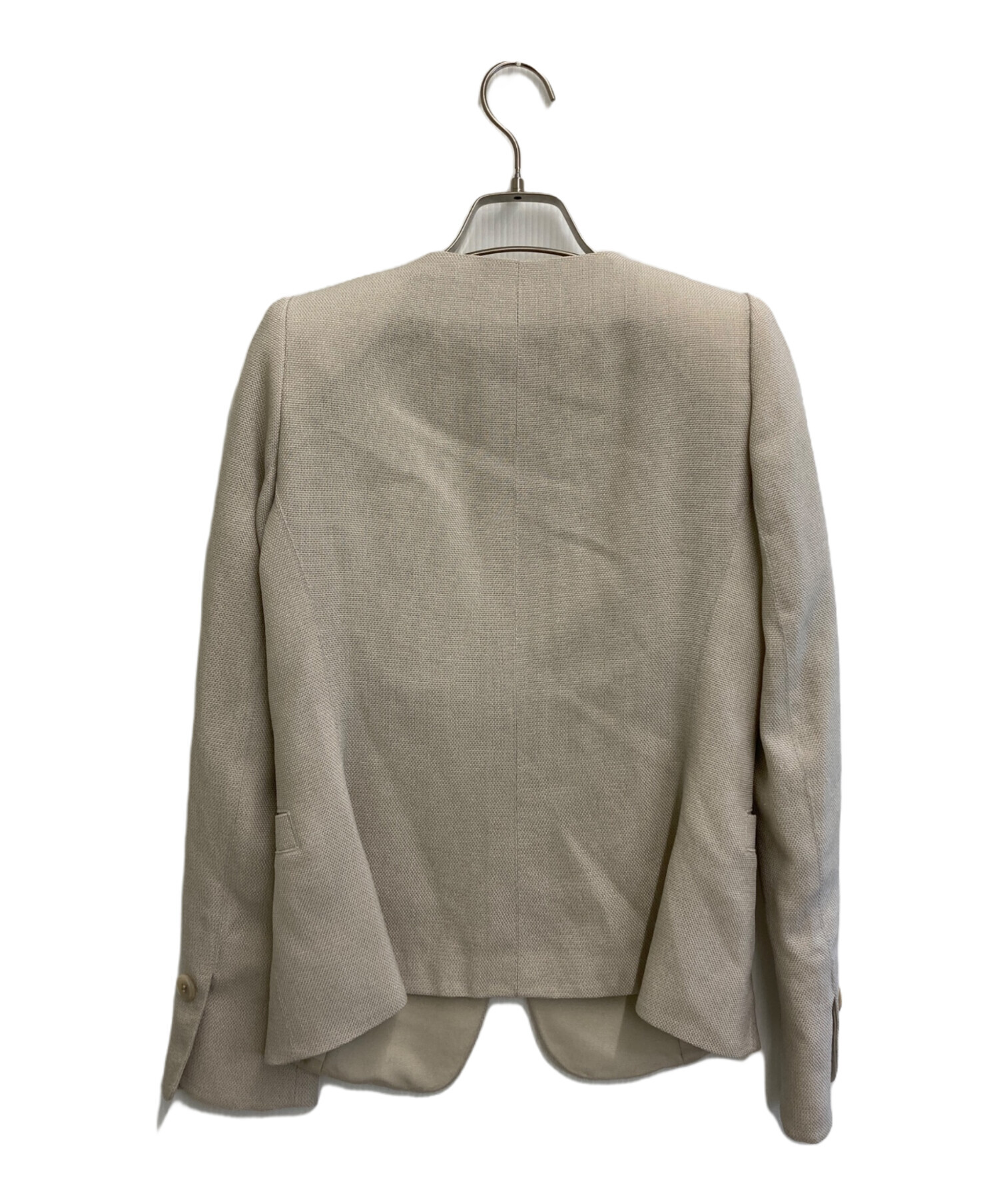 LA5137 アルマーニ コレツォーニ 刺繡 ノーカラージャケットベージュ40. 中古・古着通販】ARMANI COLLEZIONI (アルマーニ コレツィオーニ) ノー