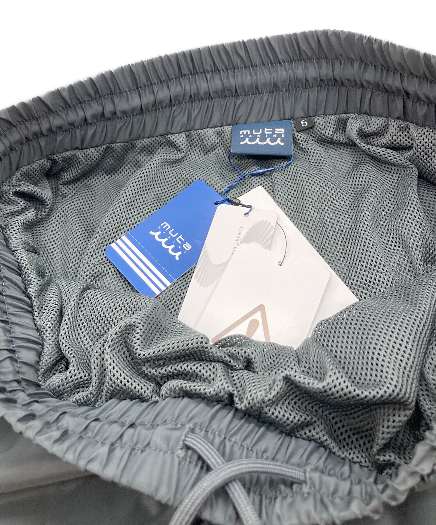 中古・古着通販】muta (ムータ) 撥水ストレッチショートパンツ グレー