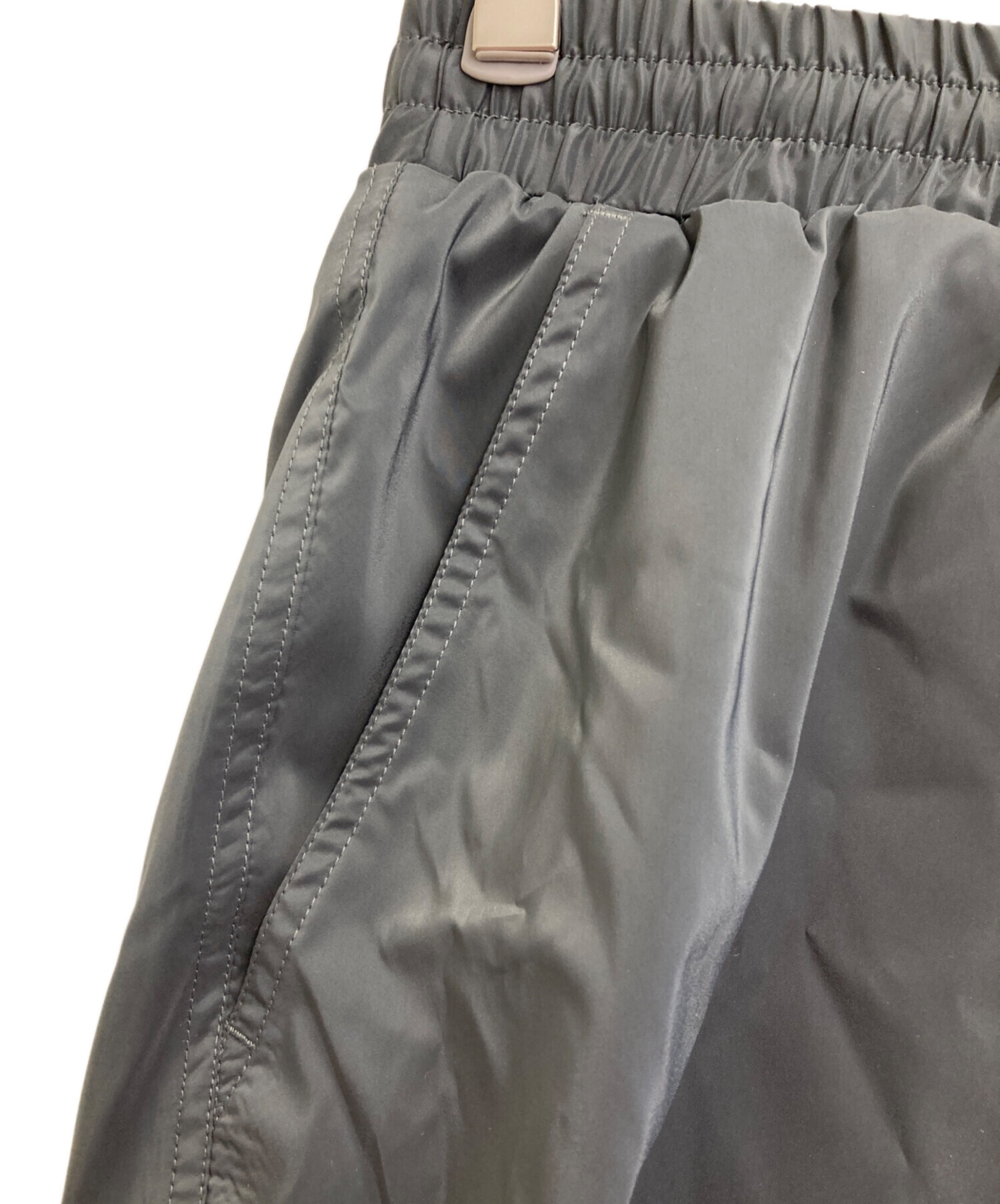 中古・古着通販】muta (ムータ) 撥水ストレッチショートパンツ グレー