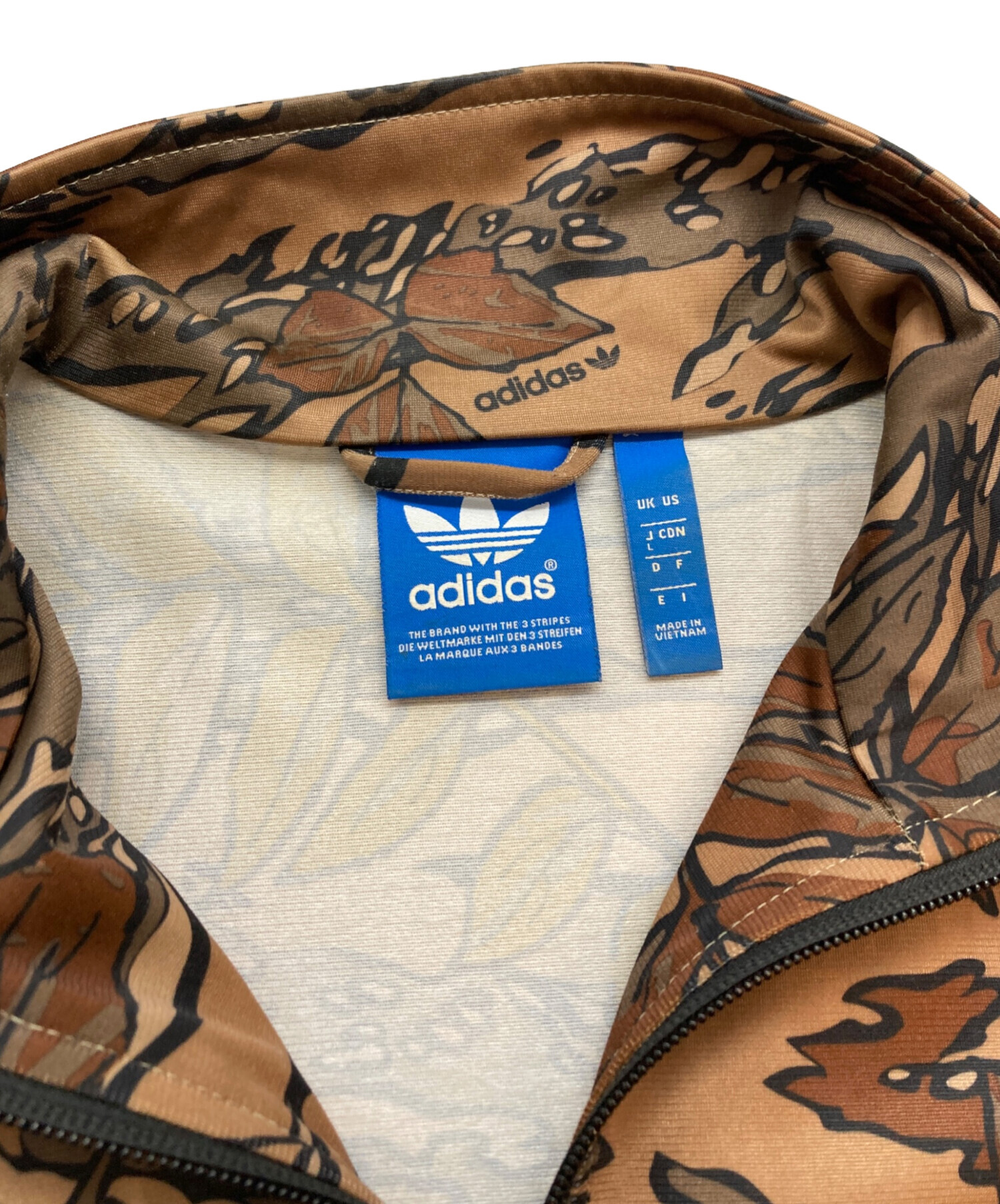 中古・古着通販】adidas (アディダス) トラックジャケット カーキ 