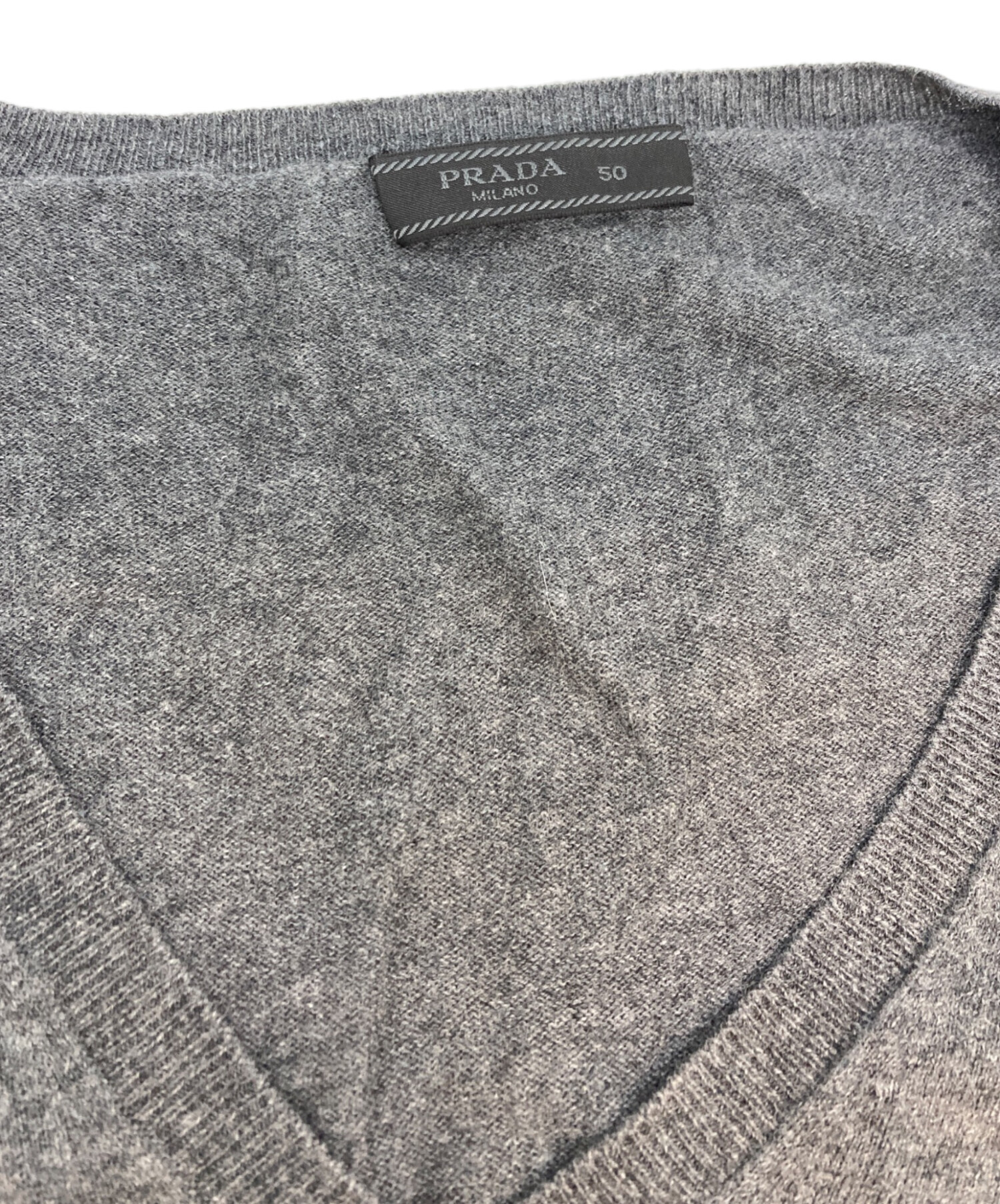 PRADA カシミア混 Vネック コットンニット 中古・古着通販】PRADA (プラダ) カシミア混Vネックニット グレー
