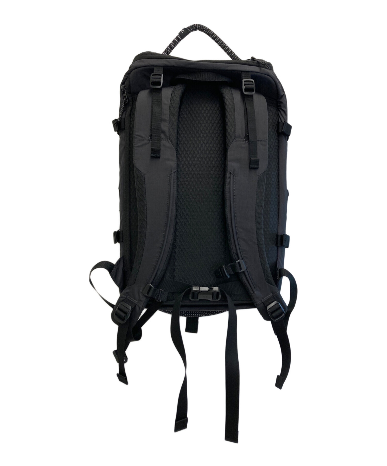 中古・古着通販】On (オン) Speed Pack 30L ブラック｜ブランド・古着