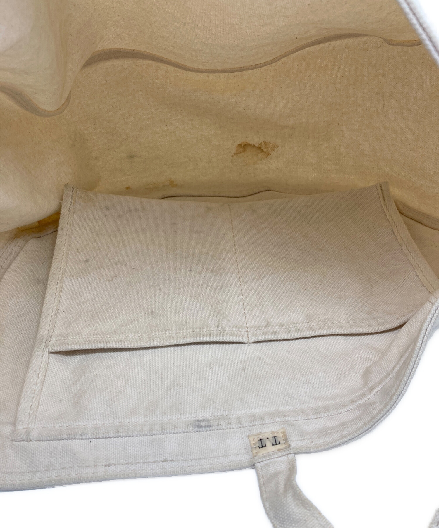 【中古】 タカハシさんの生活と意見 中古・古着通販】T.T (タイガ タカハシ) NEWSBOY BAG アイボリー
