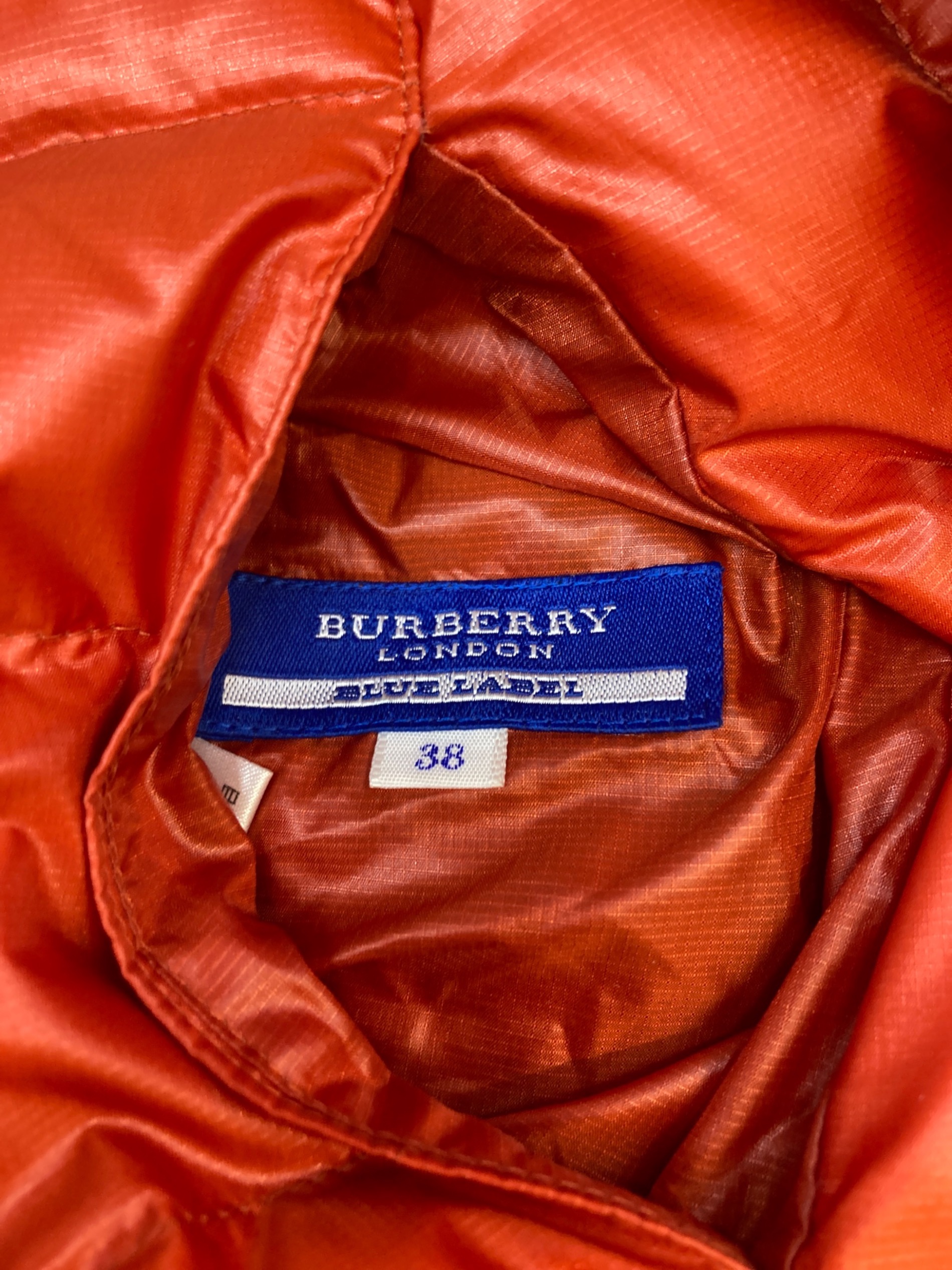 BURBERRY BLUE LABEL ダウンジャケット 40サイズ 赤 中古・古着通販】BURBERRY BLUE LABEL (バーバリー ブルー レーベル