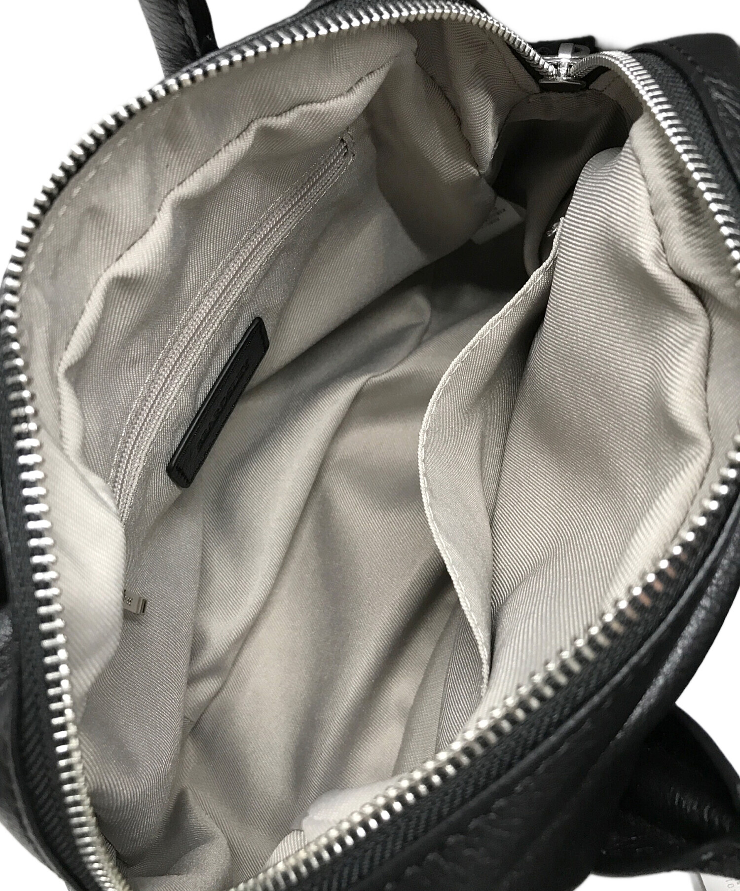 未使用タグ付き BEARDSLEY 牛革 ラウンドミニボストンバッグ 2way ラウンドミニボストンバック （トートバッグ）｜BEARDSLEY