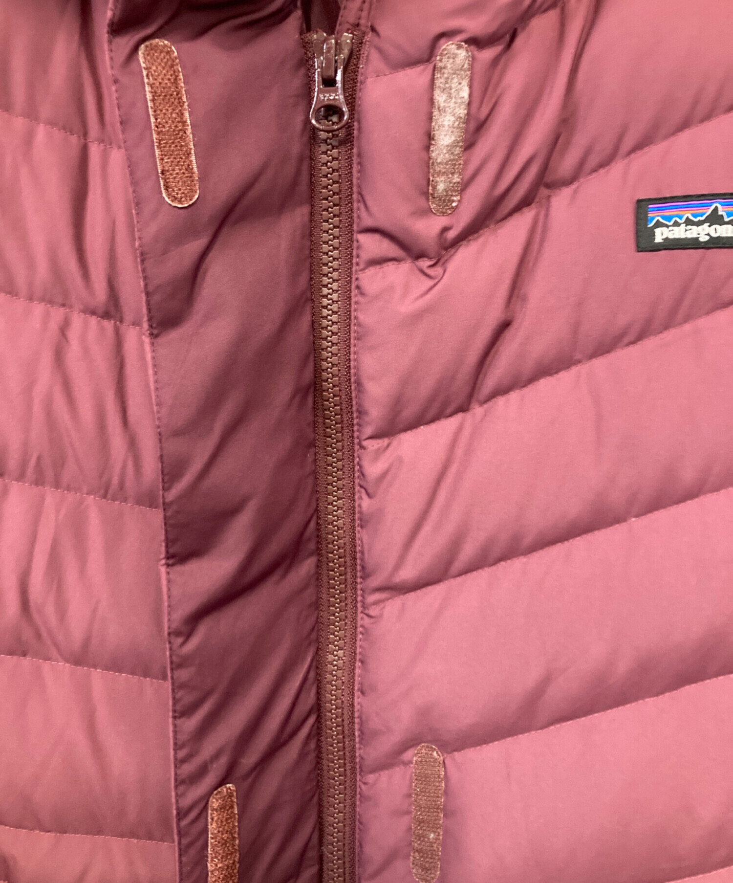中古・古着通販】Patagonia (パタゴニア) ダウンコート レッド サイズ