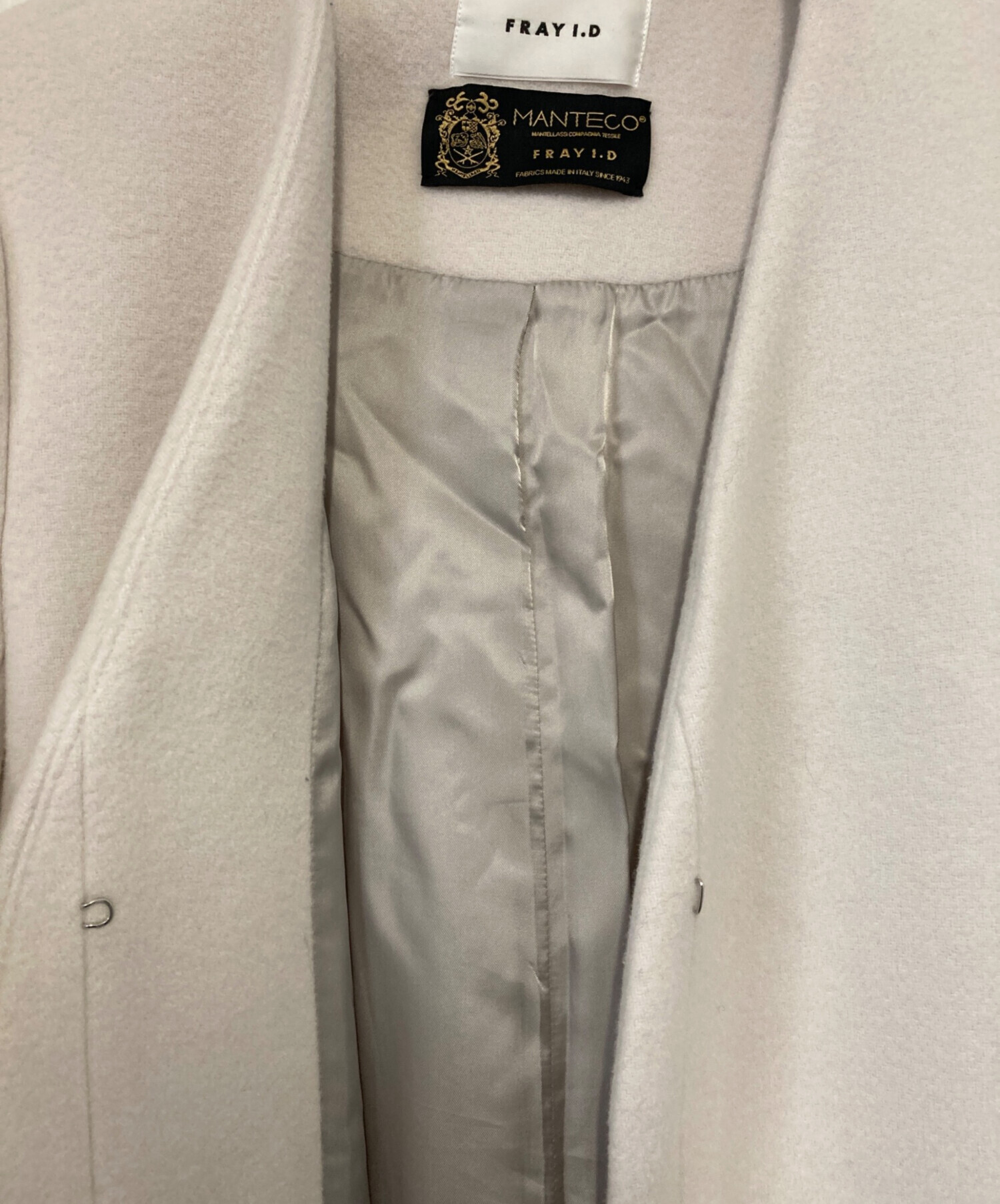 中古・古着通販】FRAY ID (フレイ アイディー) MANTECOノーカラー 