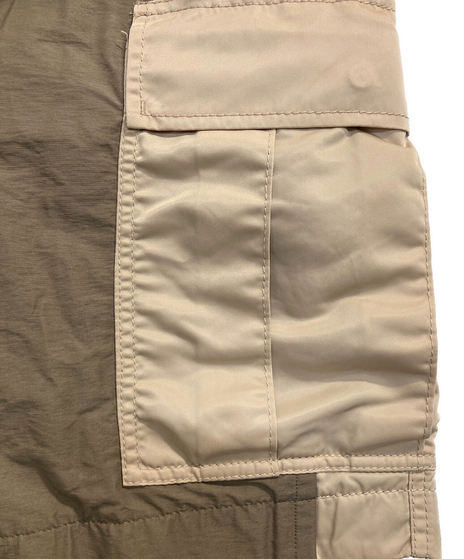 【中古】sacai サカイ 23SS プリーツショーツ ベージュ2 sacai（サカイ）ショートパンツ ベージュ サイズ:2(M位) メンズ
