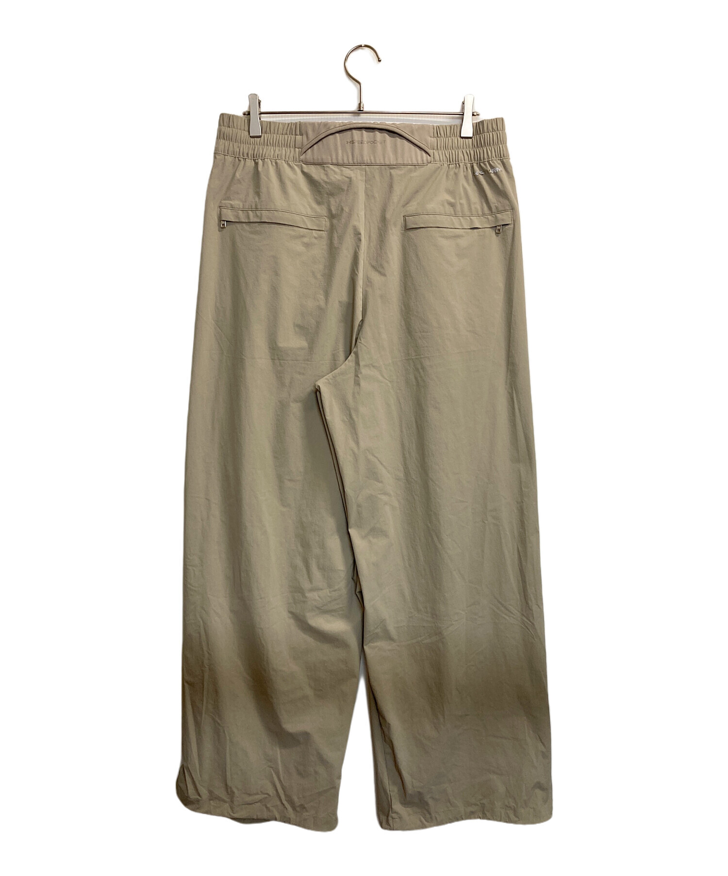 Under Armour スノーボードパンツ ベージュ 中古・古着通販】UNDER ARMOUR (アンダーアーマー) UNITED ARROWS