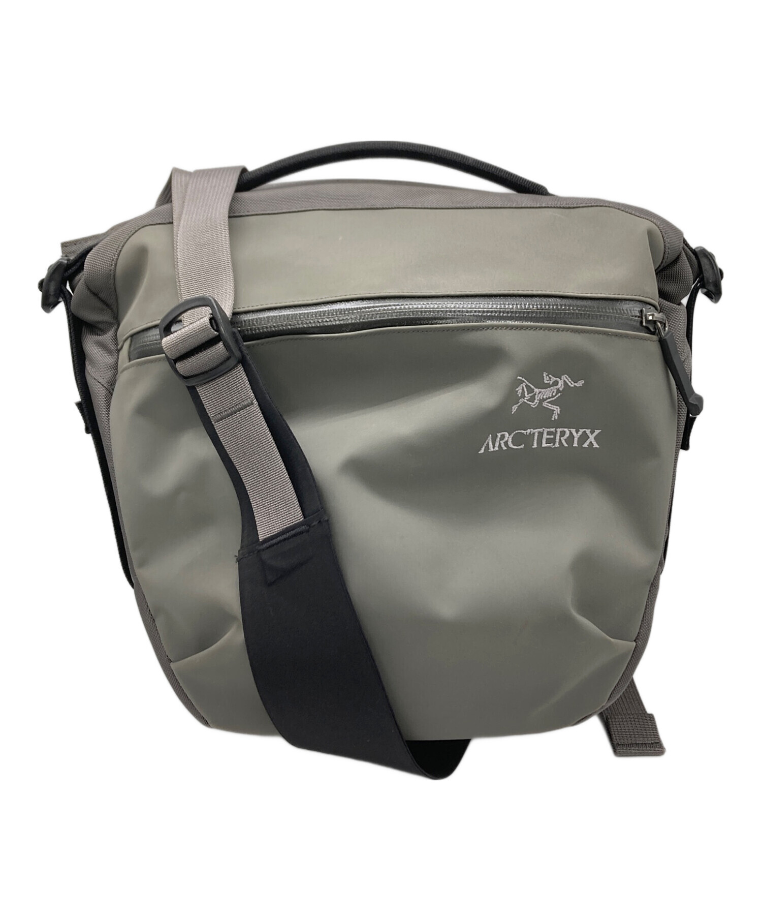 ARC’TERYX × BEAMS 別注 ARROショルダーバッグ 中古・古着通販】ARC'TERYX (アークテリクス) BEAMS別注ARRO 8