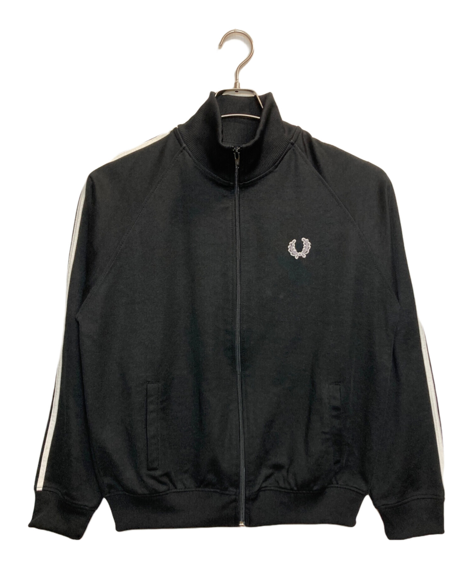 中古・古着通販】FRED PERRY (フレッドペリー) スタッズロゴトラック