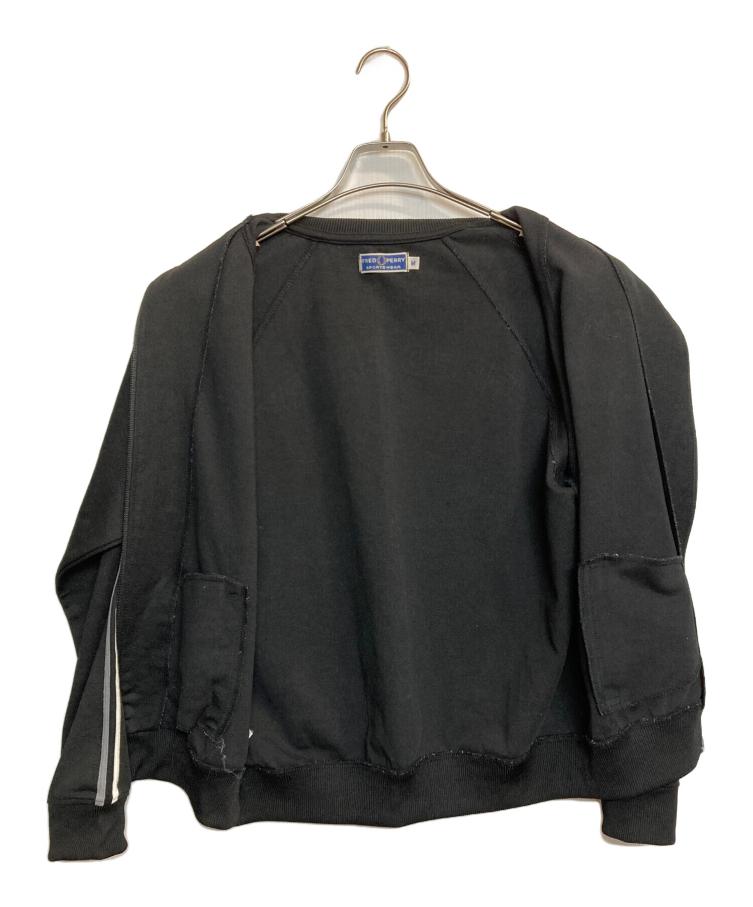 中古・古着通販】FRED PERRY (フレッドペリー) スタッズロゴトラック