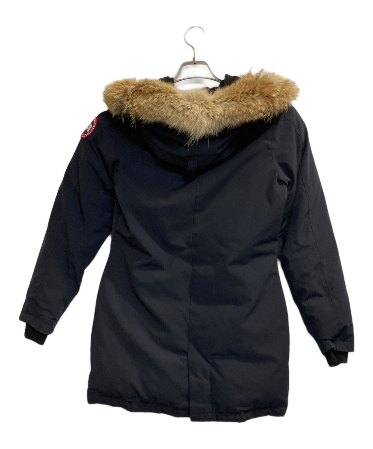 中古・古着通販】CANADA GOOSE (カナダグース) ダウンコート ネイビー 中古・古着通販】CANADA GOOSE (カナダグース) ダウンコート ネイビー