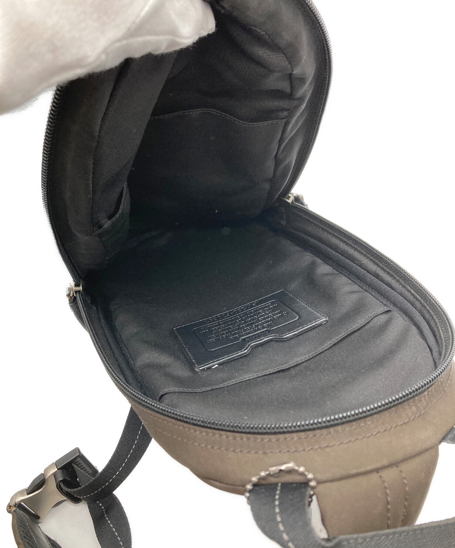 中古・古着通販】COACH (コーチ) ボディーバッグ ブラックブラウン