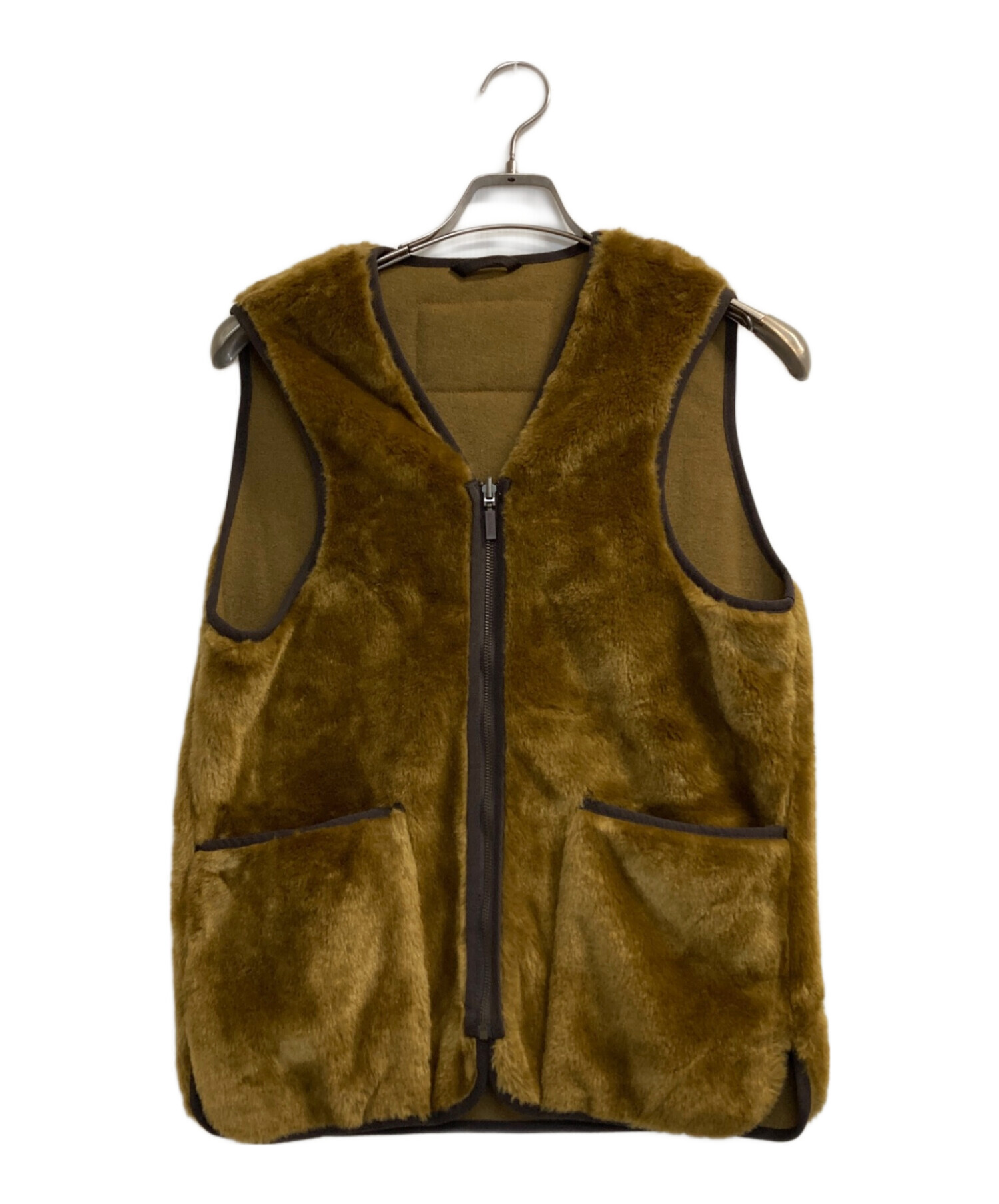 Barbour バブアーＳＬＦｕｒＬｉｎｅｒ　38 極美品 定価27,500円 中古・古着通販】Barbour (バブアー) SL FUR LINER VEST ブラウン