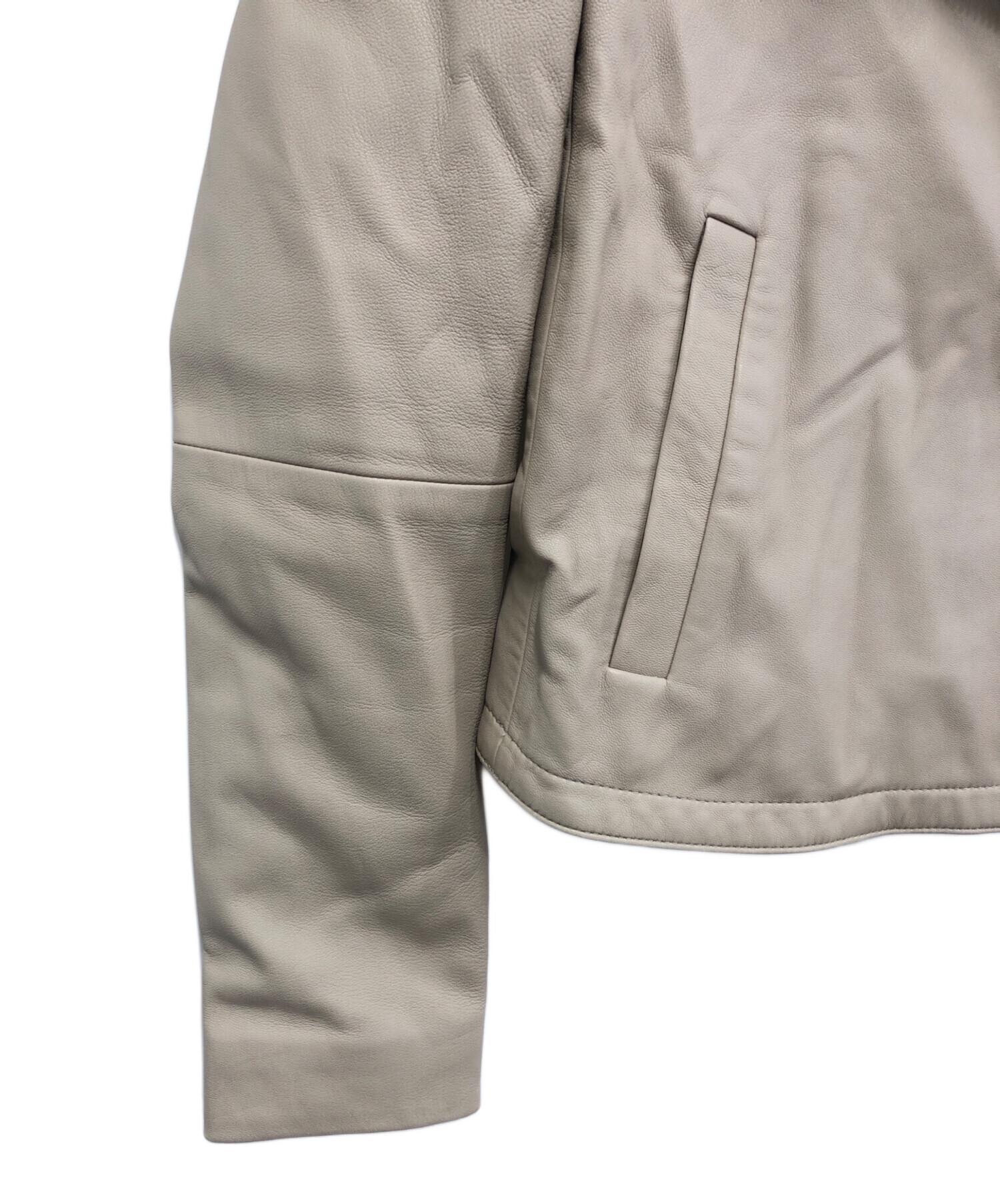 【激安✨️】theory 本革 ジャケット ベージュ 定価98000円 セオリー 中古・古着通販】theory (セオリー) レザージャケット ベージュ サイズ